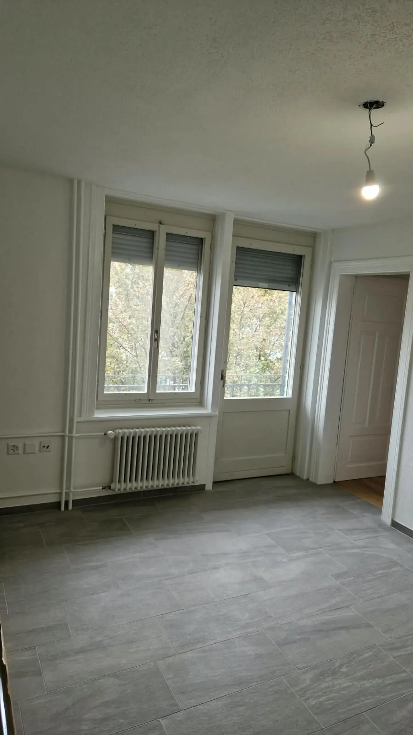 Erstbezug nach Totalsanierung  Moderne 4-Zimmer-Wohnung mit Balkon - Foto 5 di 9