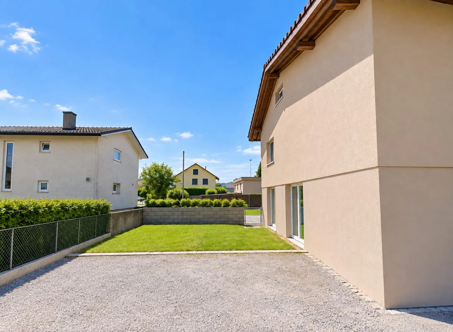 4.5 % Rendite | Doppelhaus mit 2 × 5.5 Zimmern | 11 Zimmer | 574 m² Grundstück | Niederbipp - Photo 11 sur 13