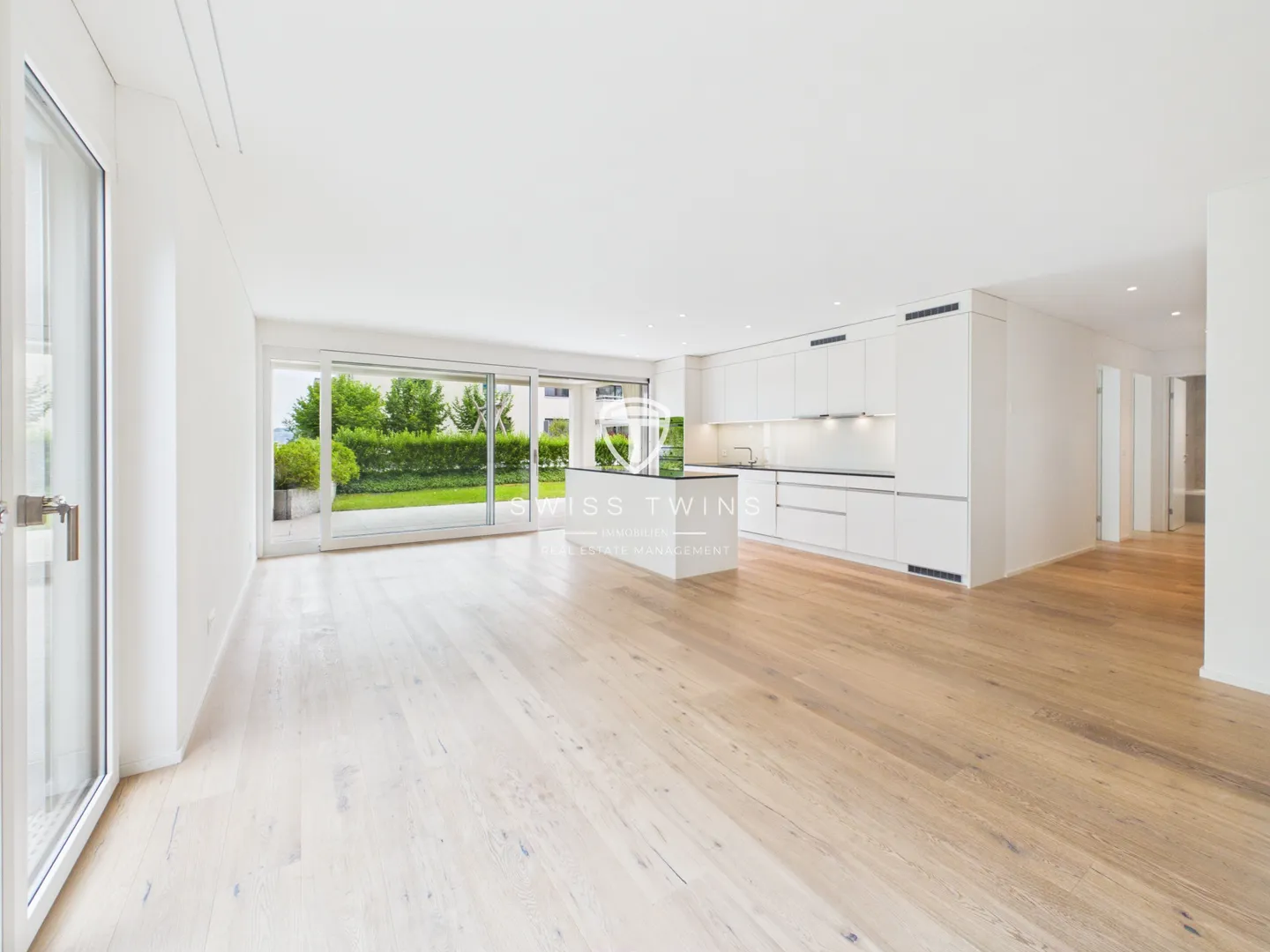 Moderne 3.5-Zi.-Gartenwohnung mit Komfort in Richterswil inklusive 2 Garagenplätze - Photo 4 sur 13