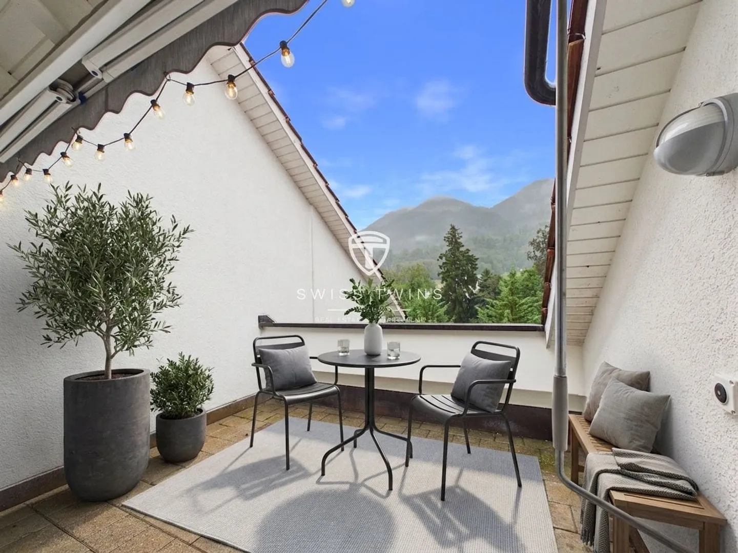 Frisch renovierte 2-Zimmer-Dachwohnung mit Balkon in Buttikon - Foto 11 di 12