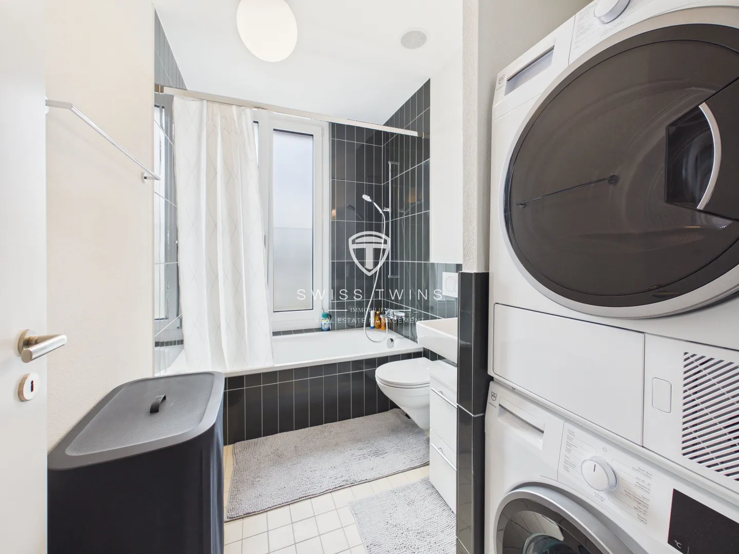 Appartamento nuovo di 3,5 locali con balcone a Dübendorf in affitto - Foto 11 di 13