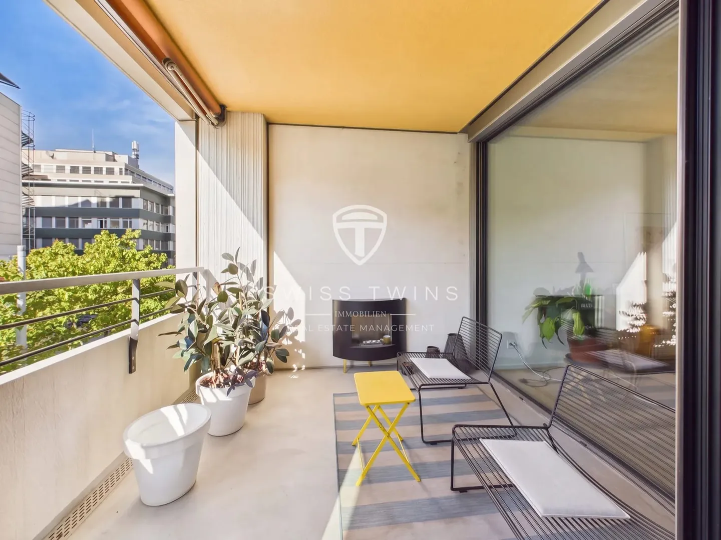 Appartement moderne de 2,5 pièces avec 98 m², loggia et salon sur le toit à Zurich Oerlikon - Photo 12 sur 13