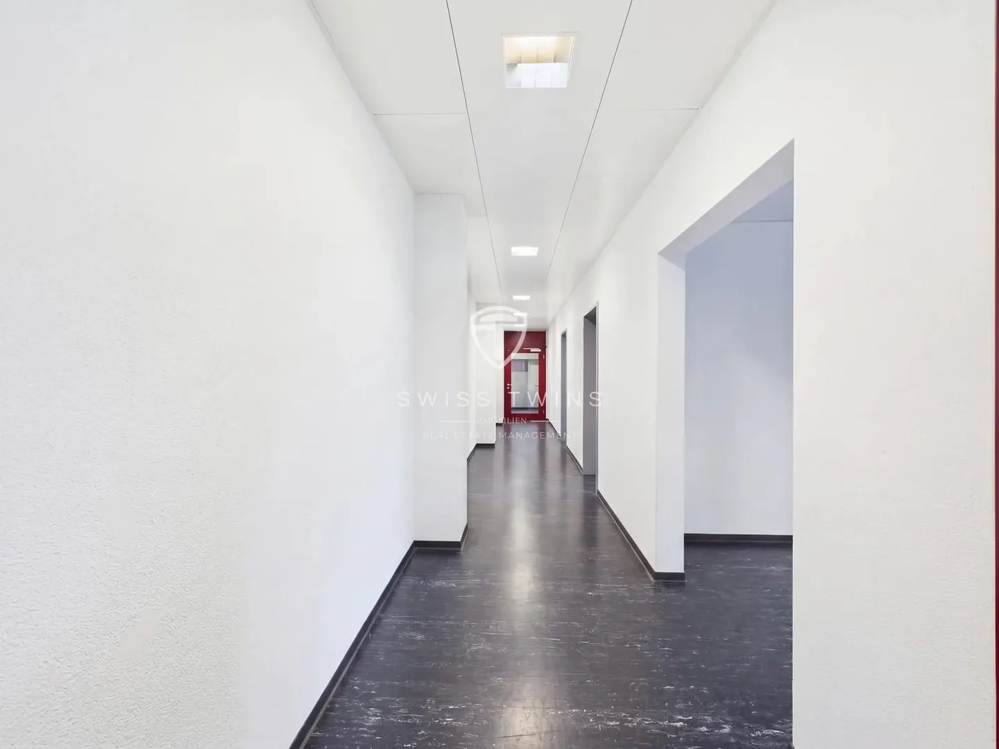 Votre nouveau site d'entreprise - 240 m² d'espace commercial à Oberweningen - Photo 3 sur 9