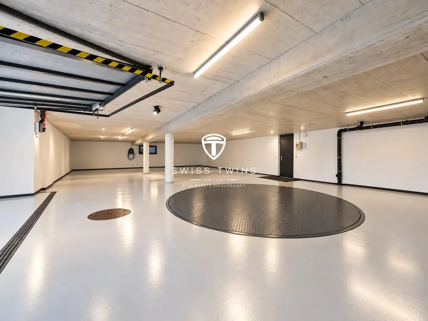 Appartamento esclusivo di 6½ stanze con 203 m² di superficie abitabile e grande terrazza a Bolligen - Foto 4 di 13