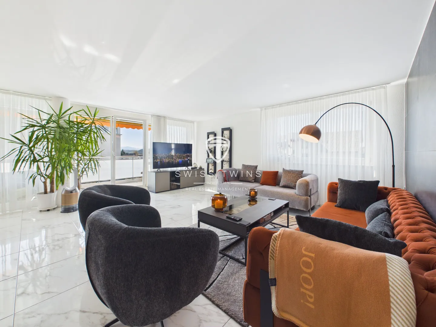 Bright 3.5-room apartment with balcony in Root - Photo 1 of 13