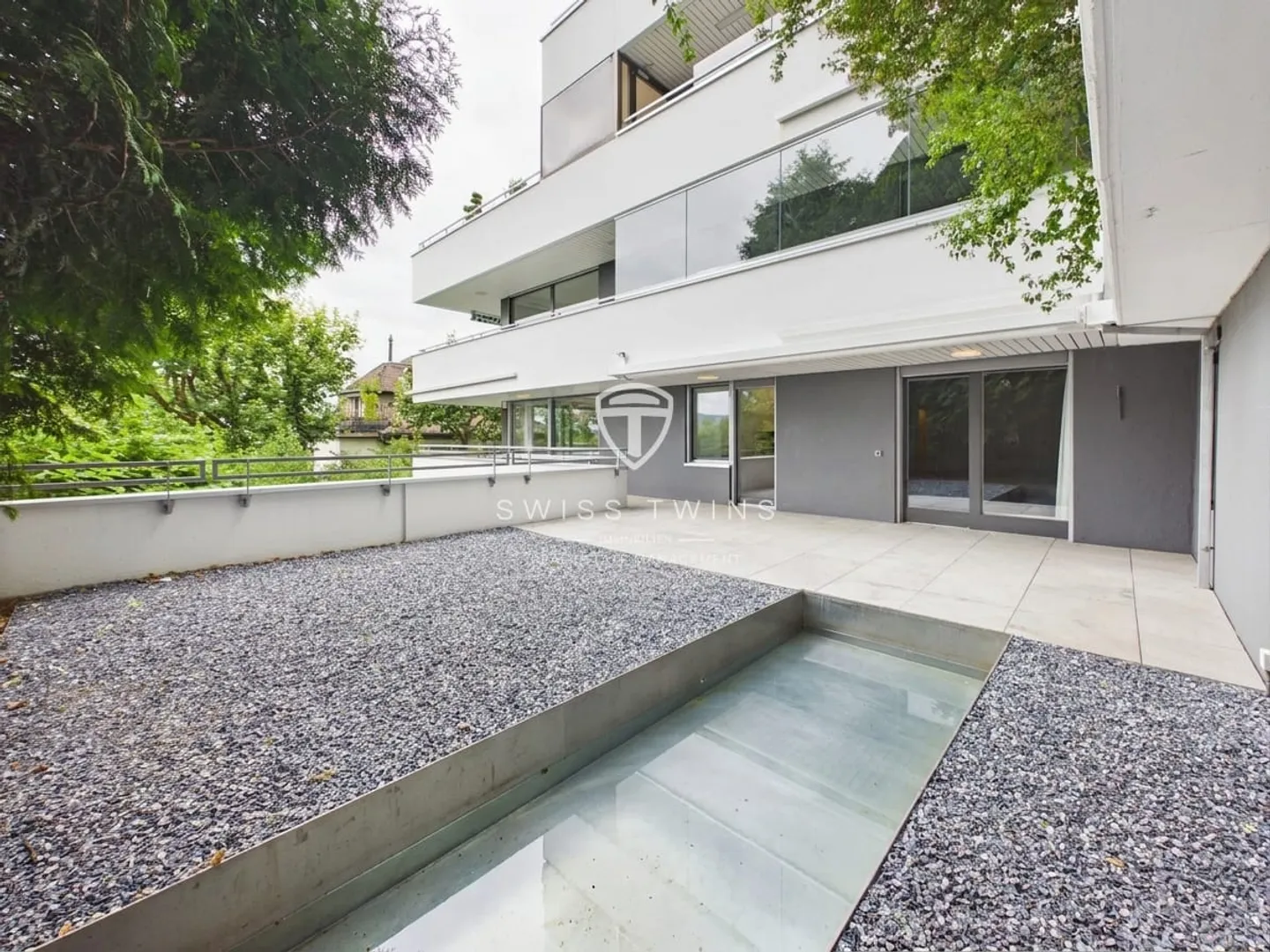 Appartement de 3,5 pièces avec grande terrasse à Zurich - Photo 2 sur 12