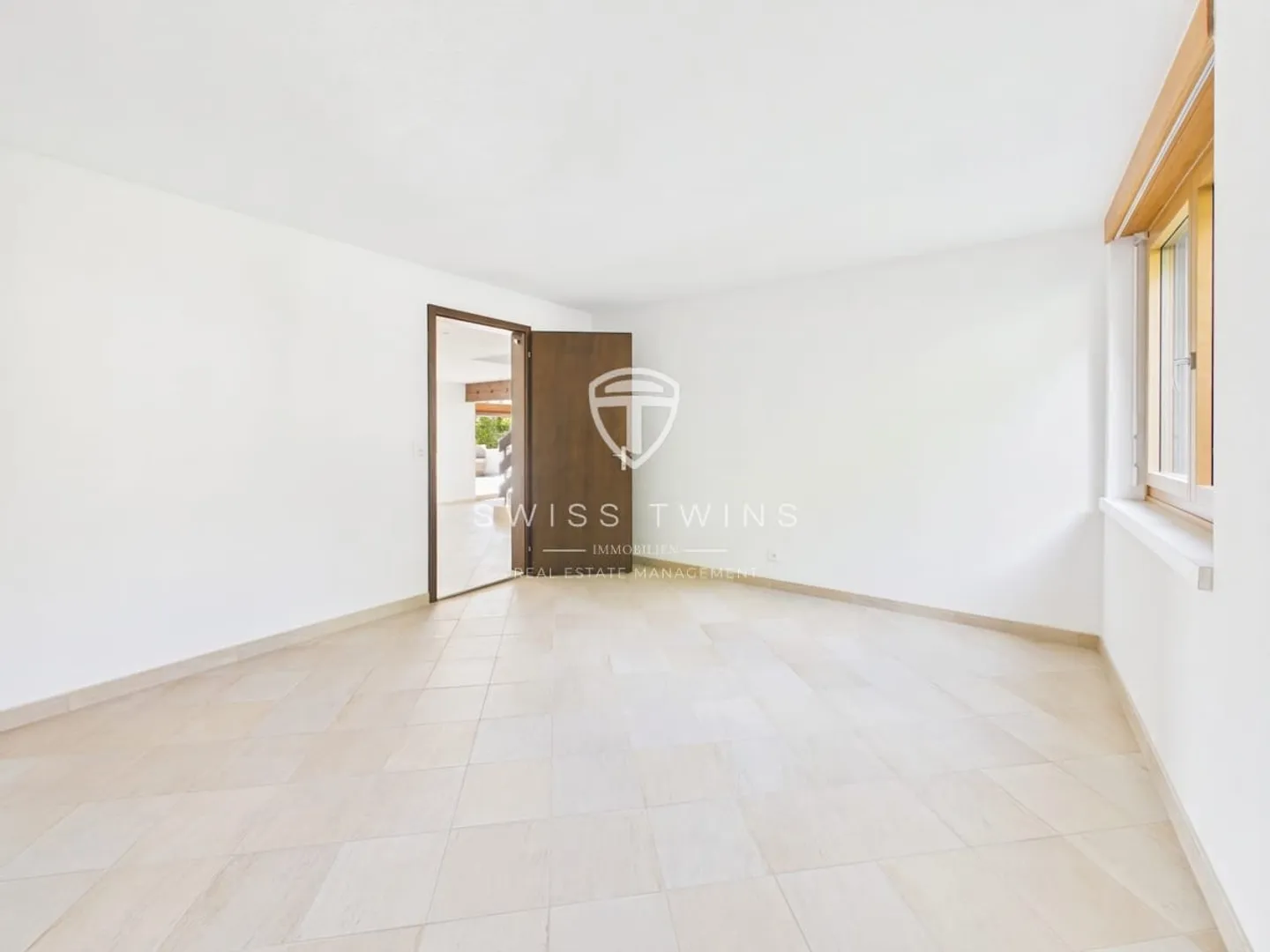 Exklusive 6.5-Zimmer Wohnung - Foto 9 von 13