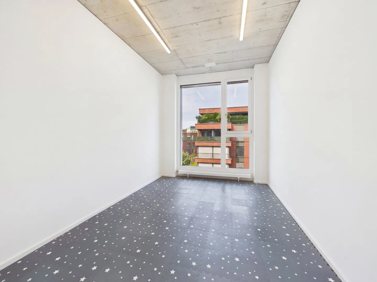 Moderno spazio ufficio/commerciale di 5,5 stanze in affitto a Baar - Foto 8 di 13