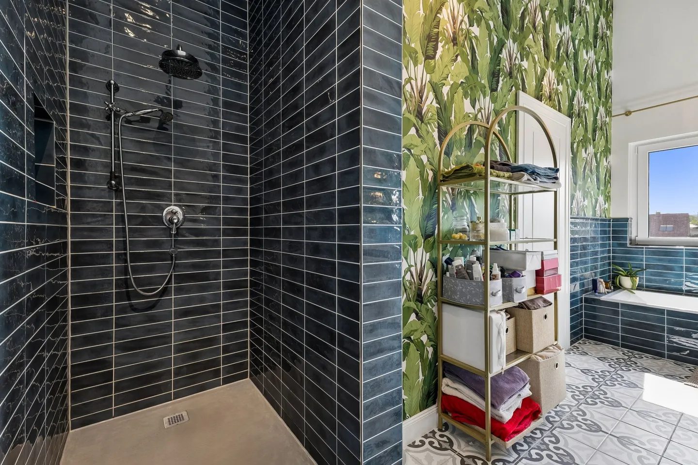 Exklusive Neubau-Villa mit Designerküche, Smart Home &amp; privater Wellness-Oase - Foto 9 di 13
