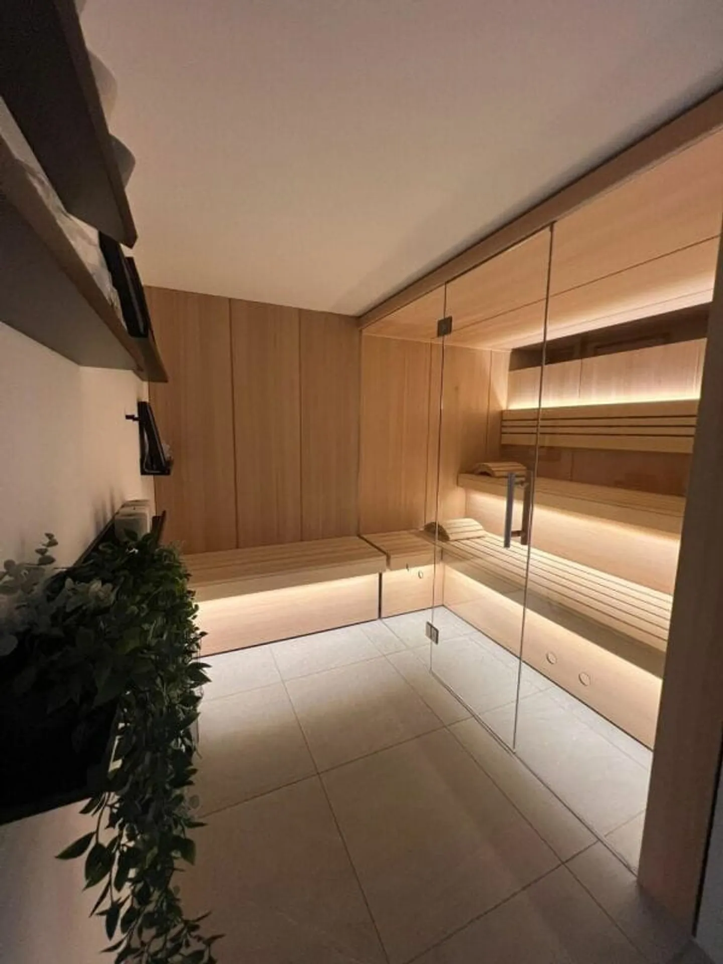 Duplex di 4,5 stanze con panorama e giardino a Canobbio - Foto 7 di 13