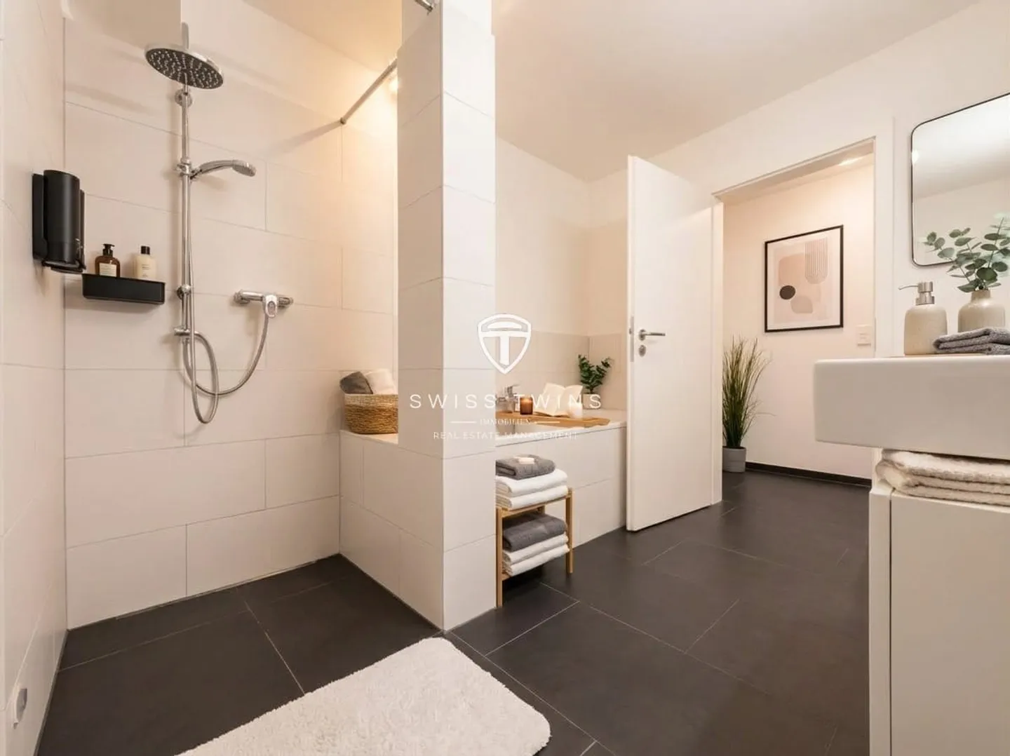 La Dolce Vita - Living with Terrace, Garden & Scenic View - 143 m² Living Space, approx. 60 m² Private Terrace & Garden - Photo 3 of 11
