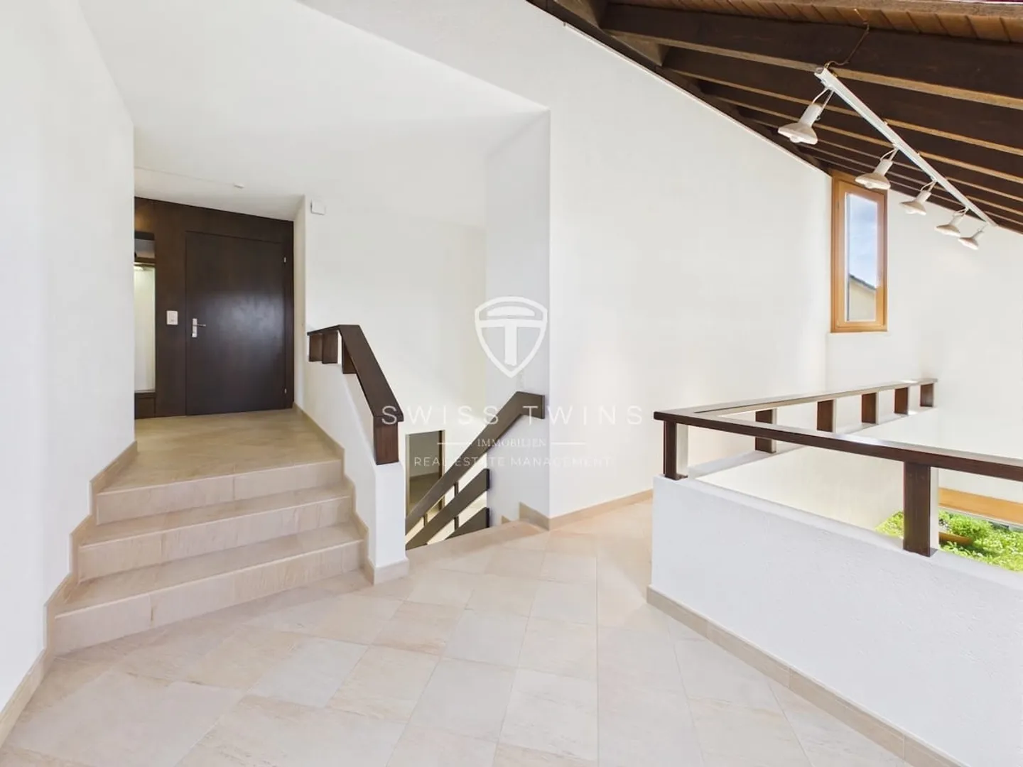 6.5-Zi. Wohnung mit 180 m² Terrasse in Stallikon - Foto 6 di 13