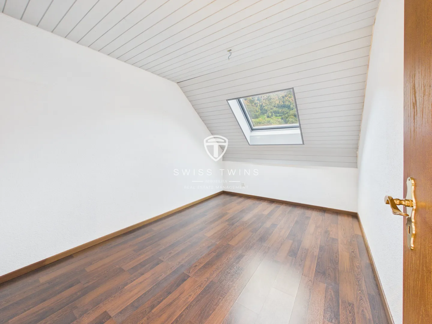 5,5-Zimmer-Maisonette mit Cheminée in Schübelbach mieten - Photo 10 sur 13