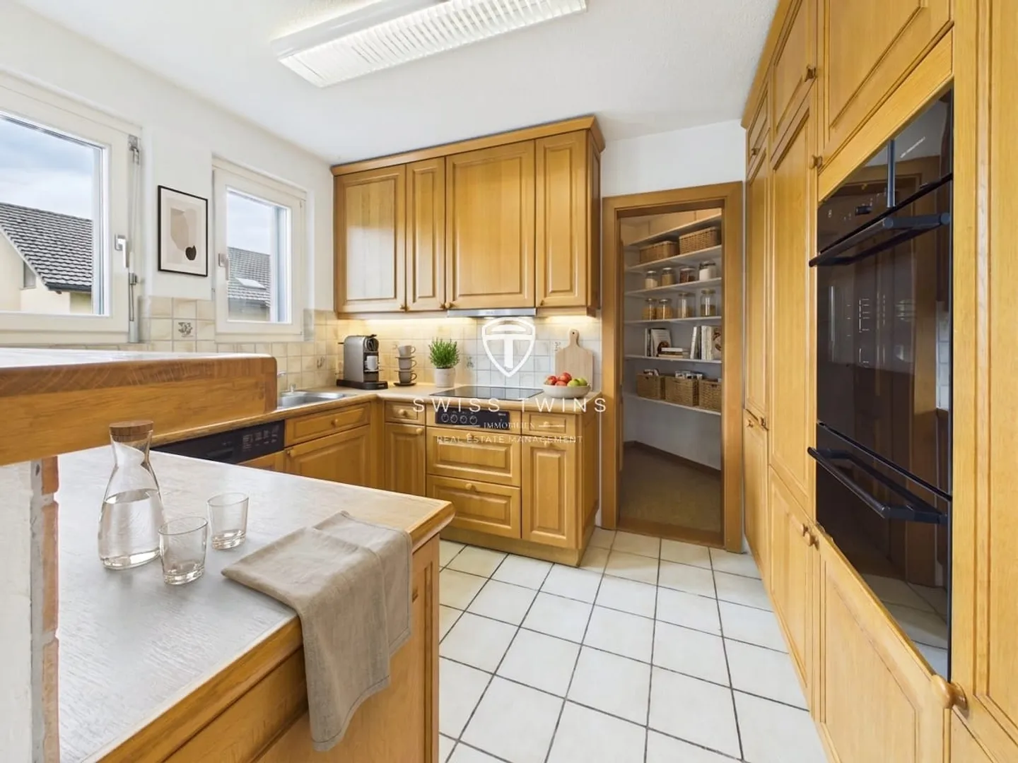Exclusive 6.5-room penthouse duplex with winter garden & private roof garden in Cham - Photo 8 of 13