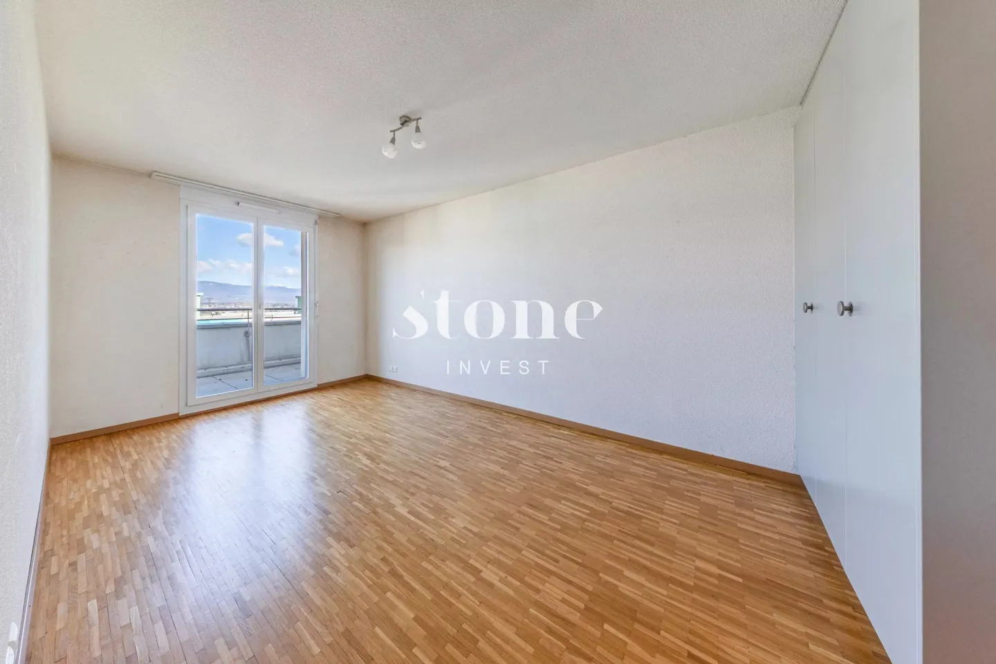 Attico luminoso con terrazza - Foto 8 di 13