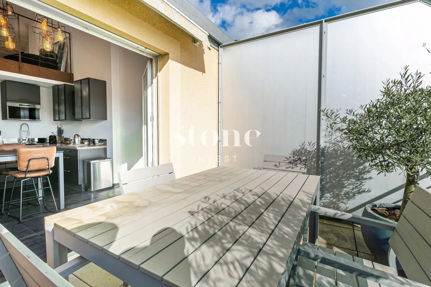 Superbe attique avec mezzanine - Photo 4 sur 13