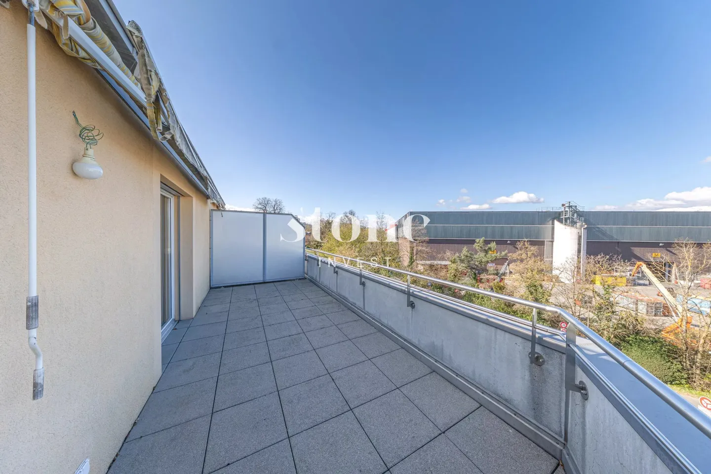 Attico luminoso con terrazza - Foto 3 di 13