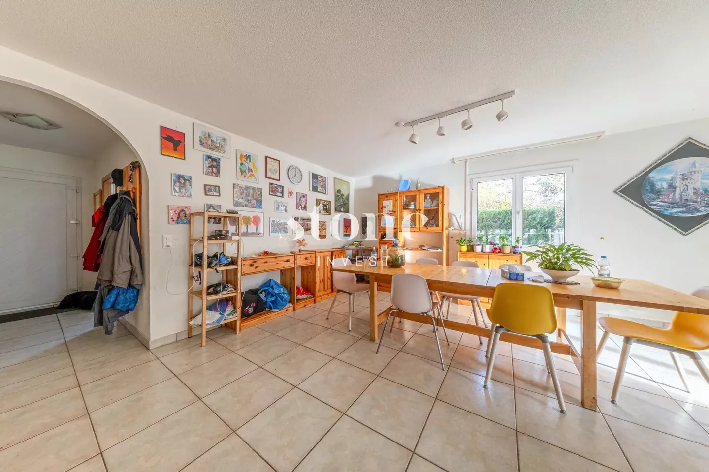 Spacious 6-bedroom house with garden in Bogis-Bossey - Photo 2 of 12