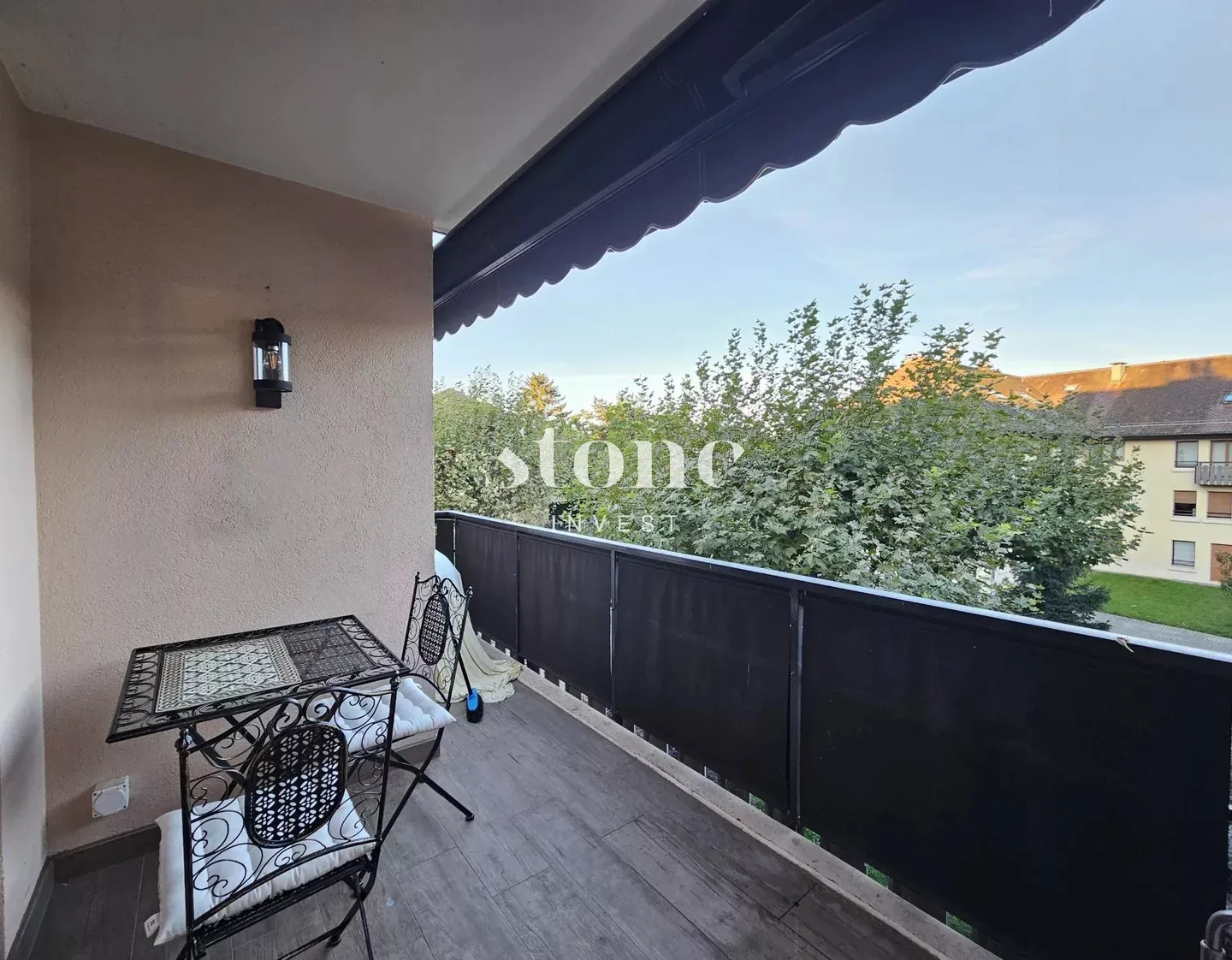 Superb 5-room apartment with balcony and loggia - Photo 2 of 7