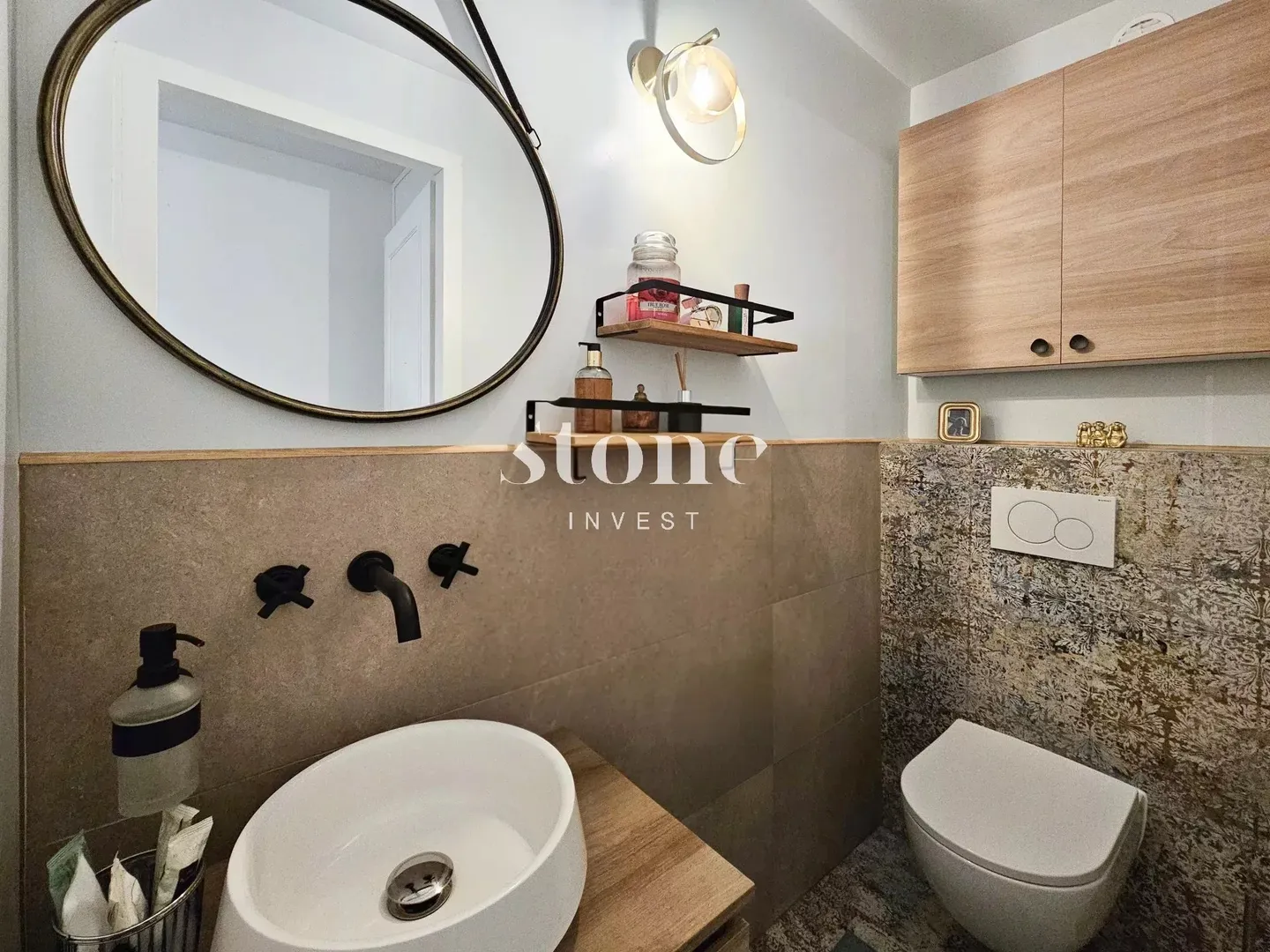 Superb 5-room apartment with balcony and loggia - Photo 4 of 7