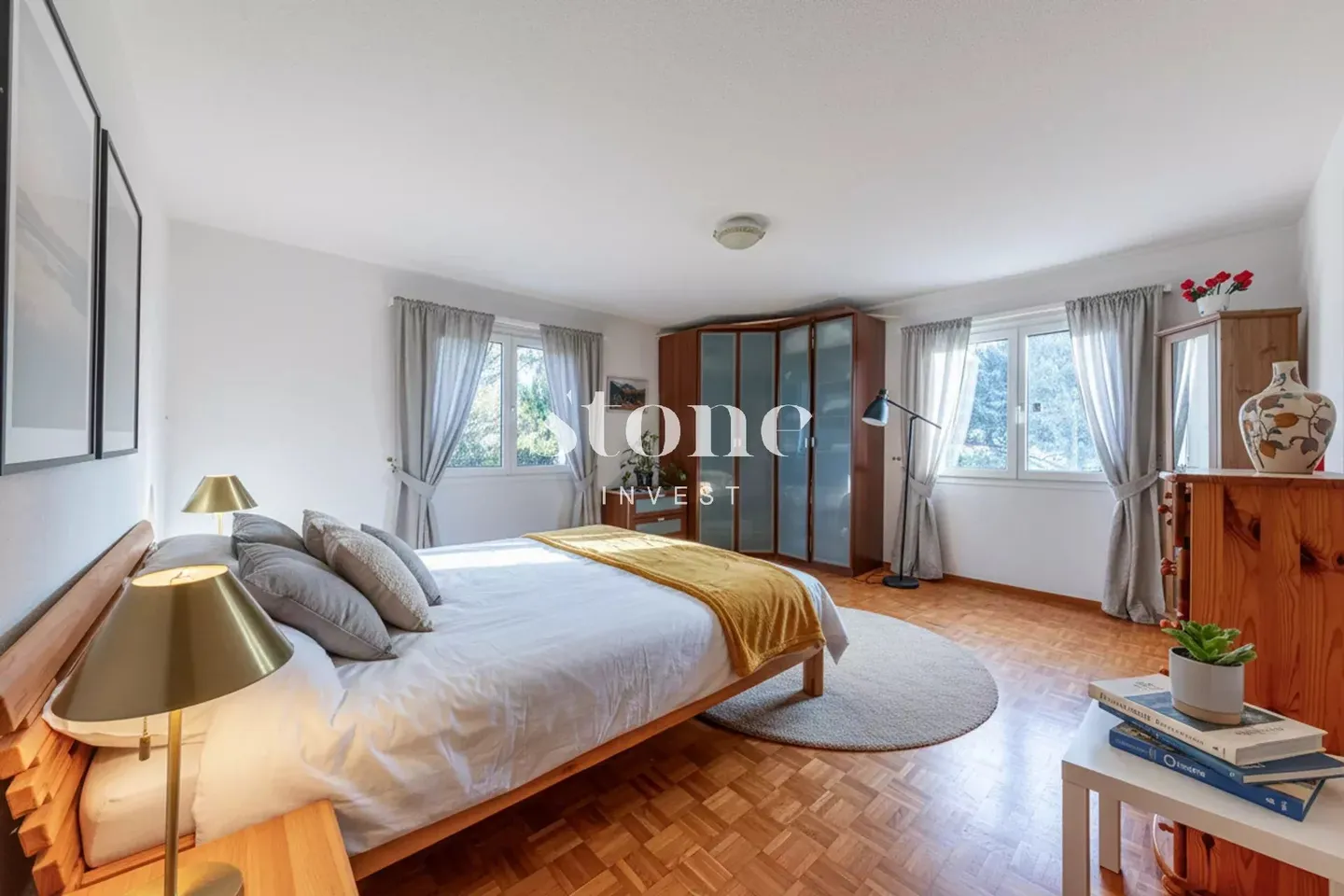 Spacious 6-bedroom house with garden in Bogis-Bossey - Photo 4 of 12