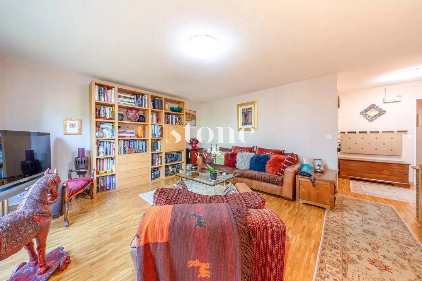 Casatax! Charming 4-room apartment with balconies and garage - Photo 4 of 9