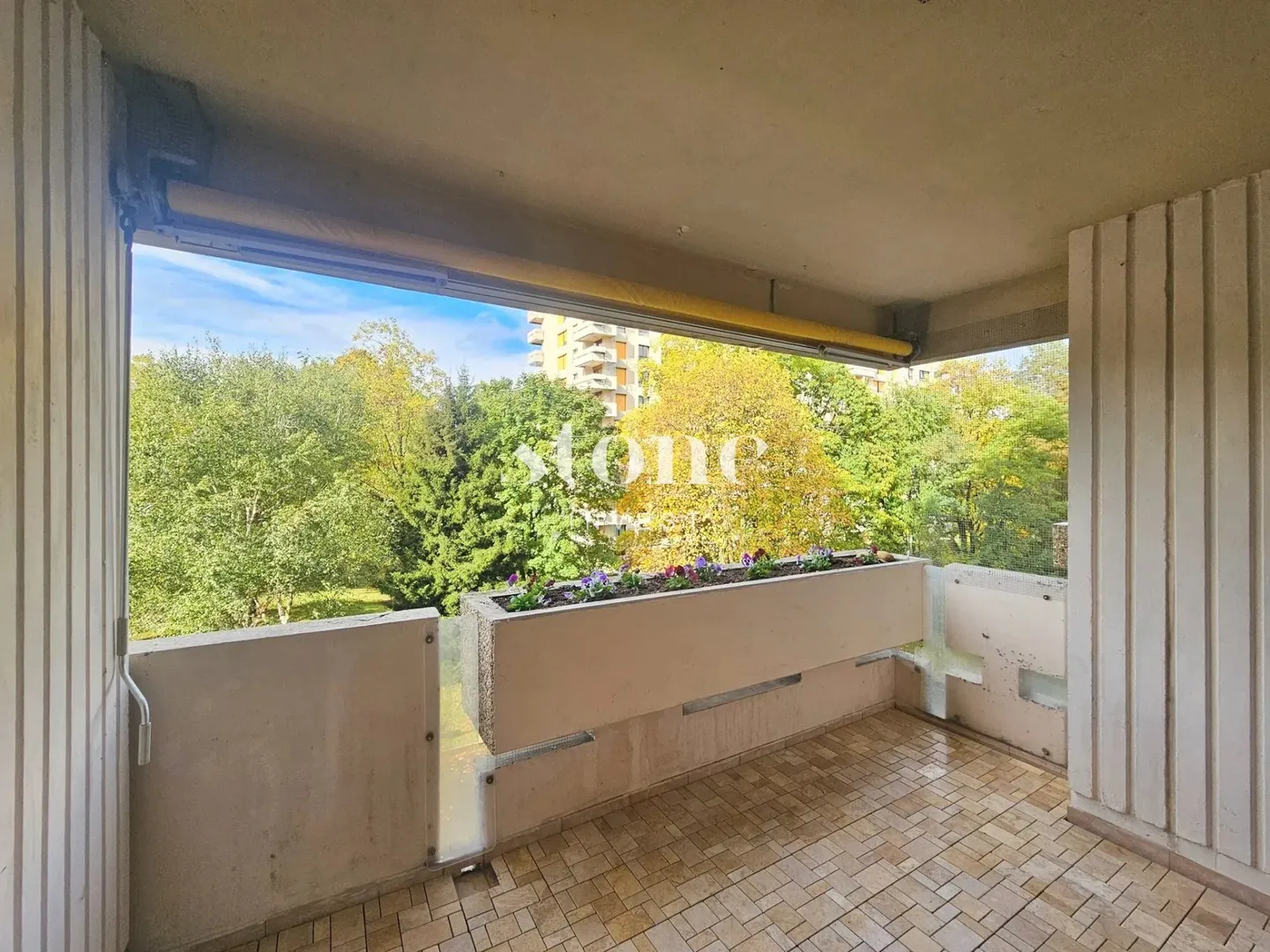Superb 5-room crossing apartment fully renovated - Photo 4 of 8
