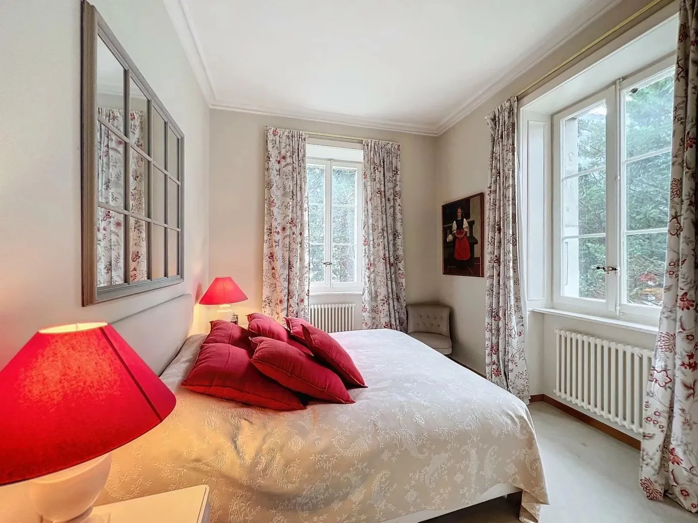 Elegant 6-room apartment in the Château de Veyrier - Photo 1 of 5