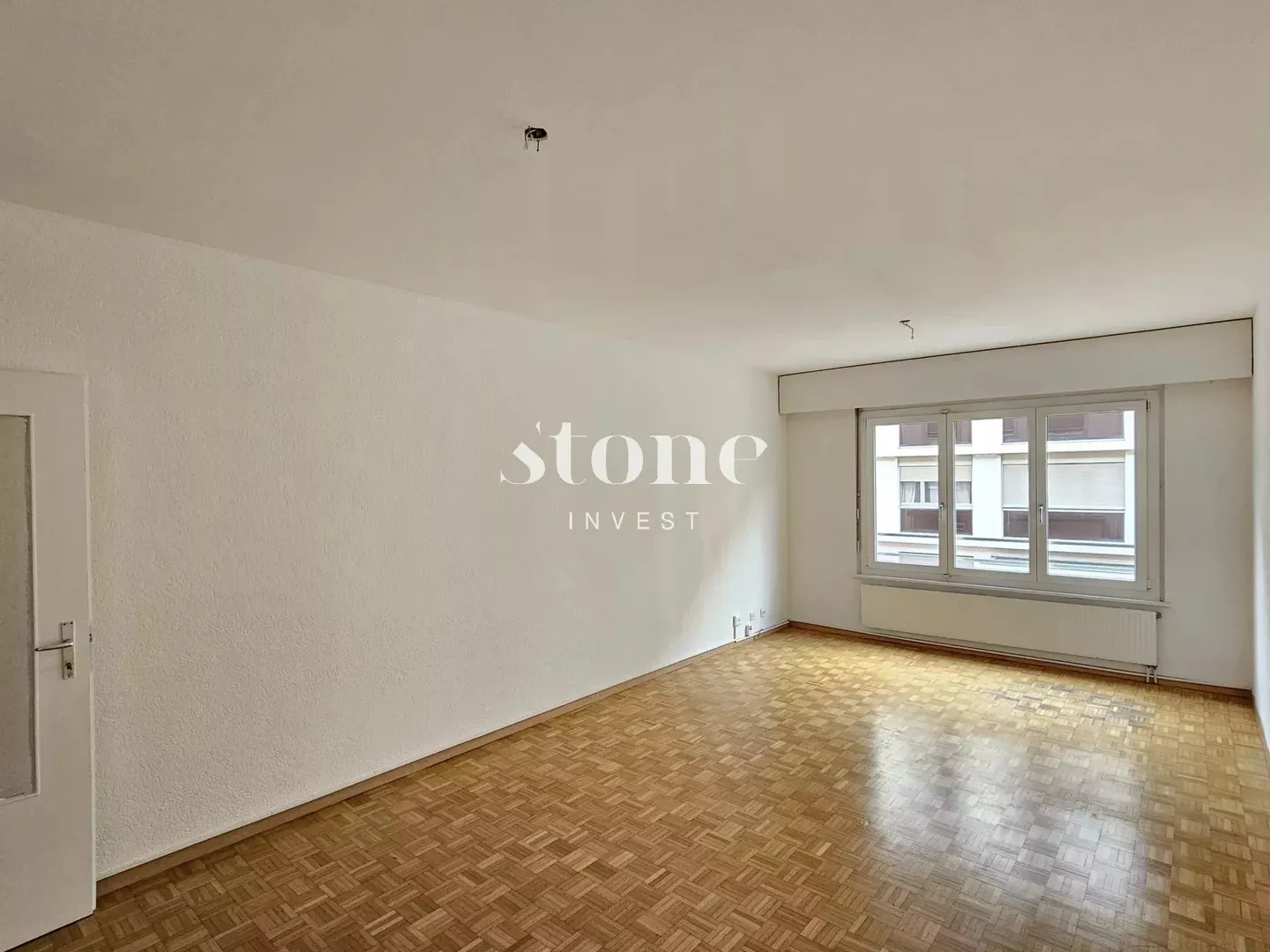 4 ROOMS REFRESHED IN THE HEART OF PAQUIS - Photo 3 of 7