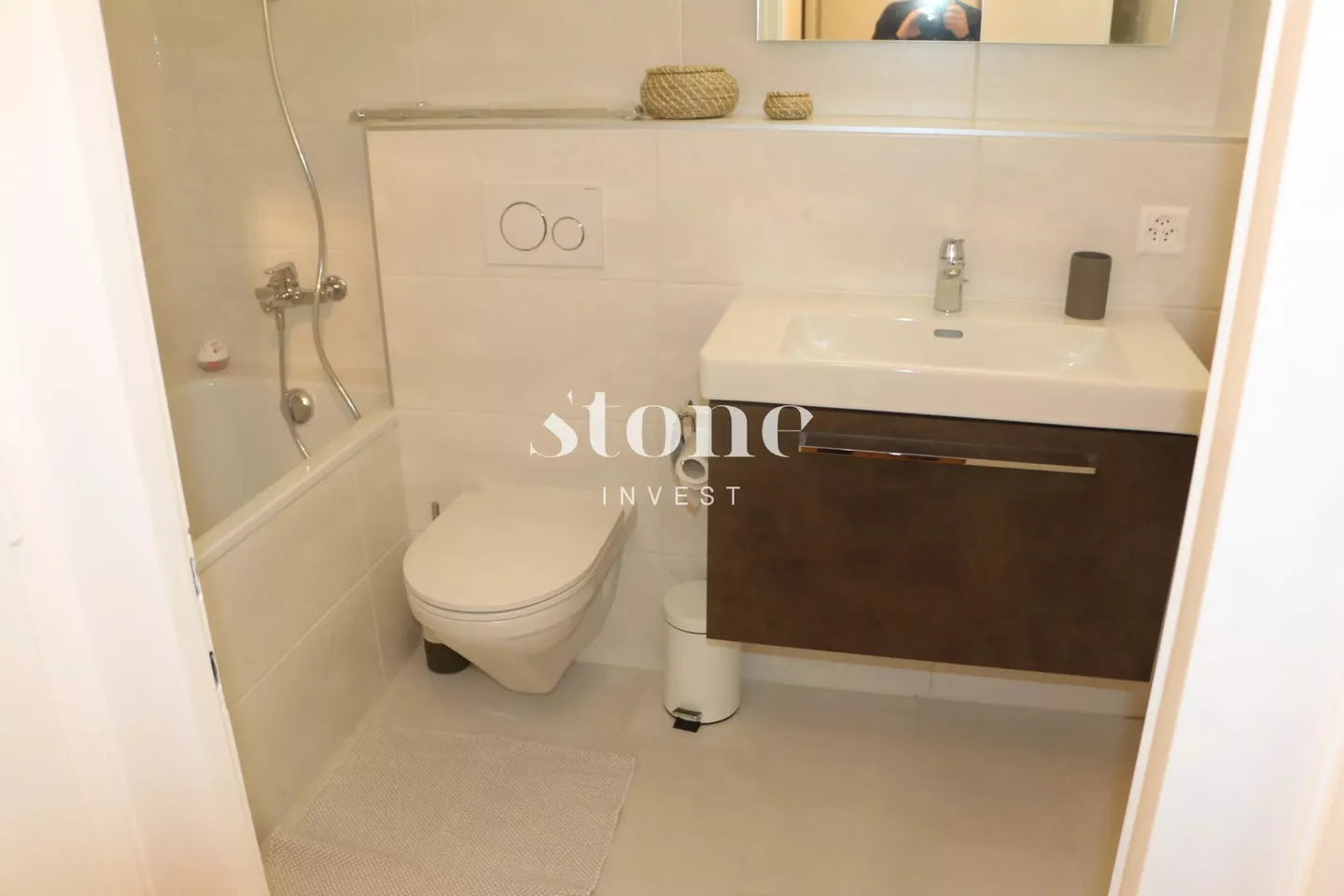 SUPERBE 4 PIÈCES TRAVERSANT MEUBLE AVEC VUE EXCEPTIONNELLE - Photo 10 of 11