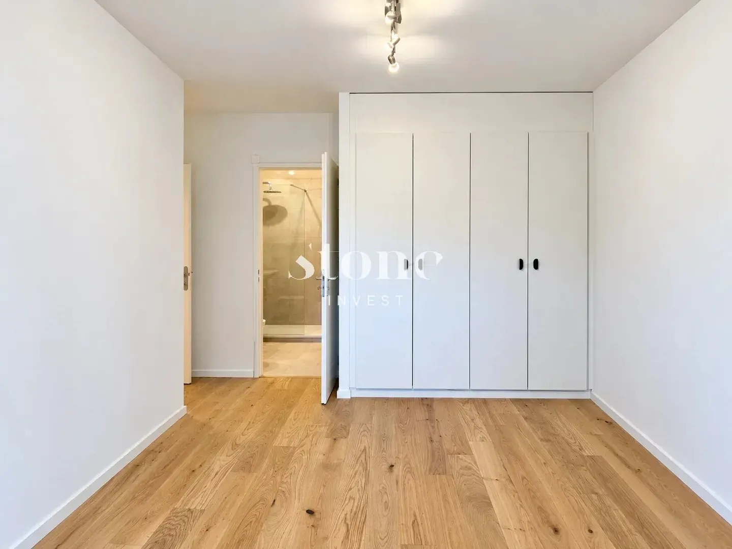 Superb 5-room crossing apartment fully renovated - Photo 6 of 8