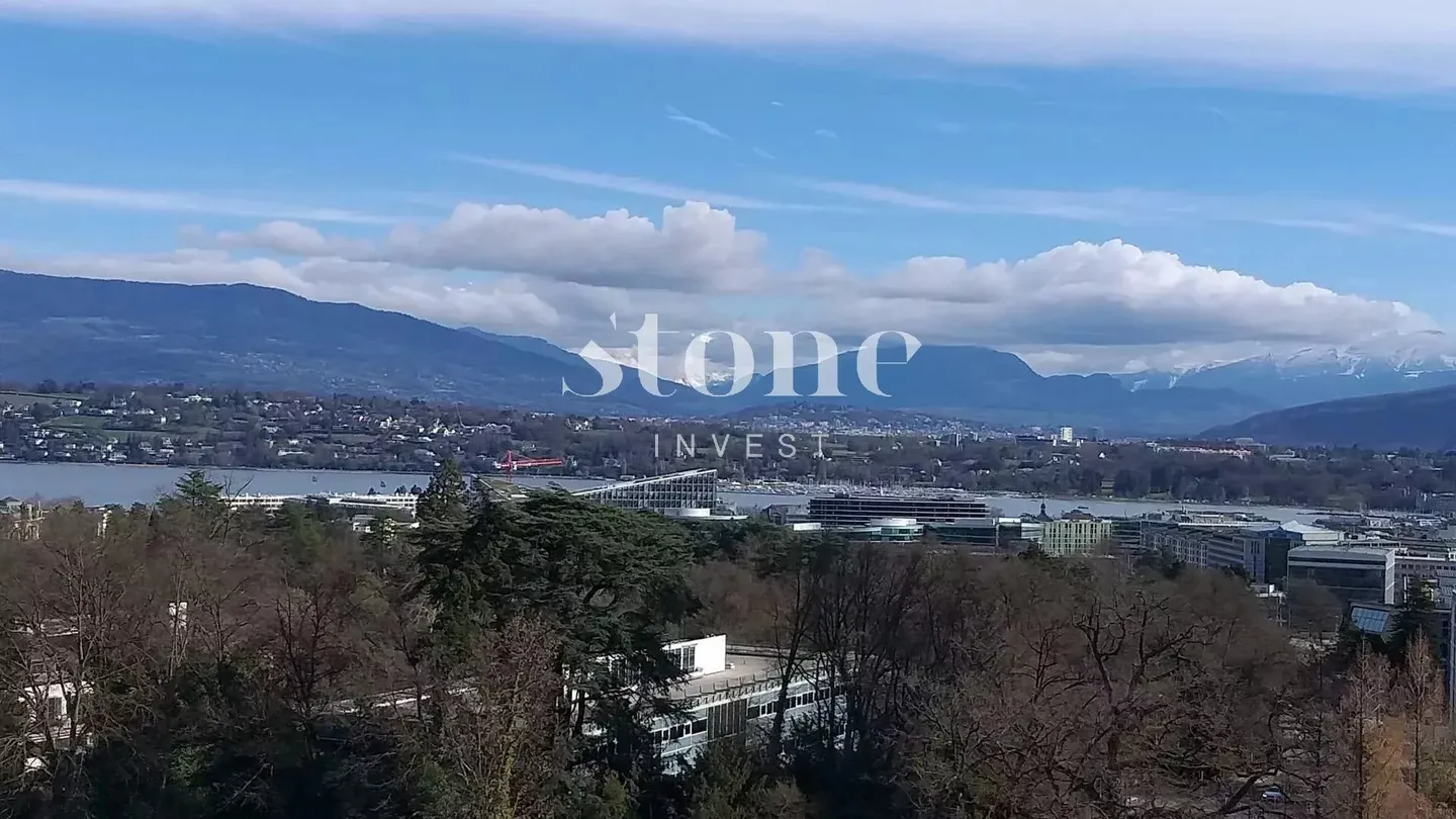 Appartamento con vista panoramica sul lago e montagne + PISCINA - Foto 3 di 12