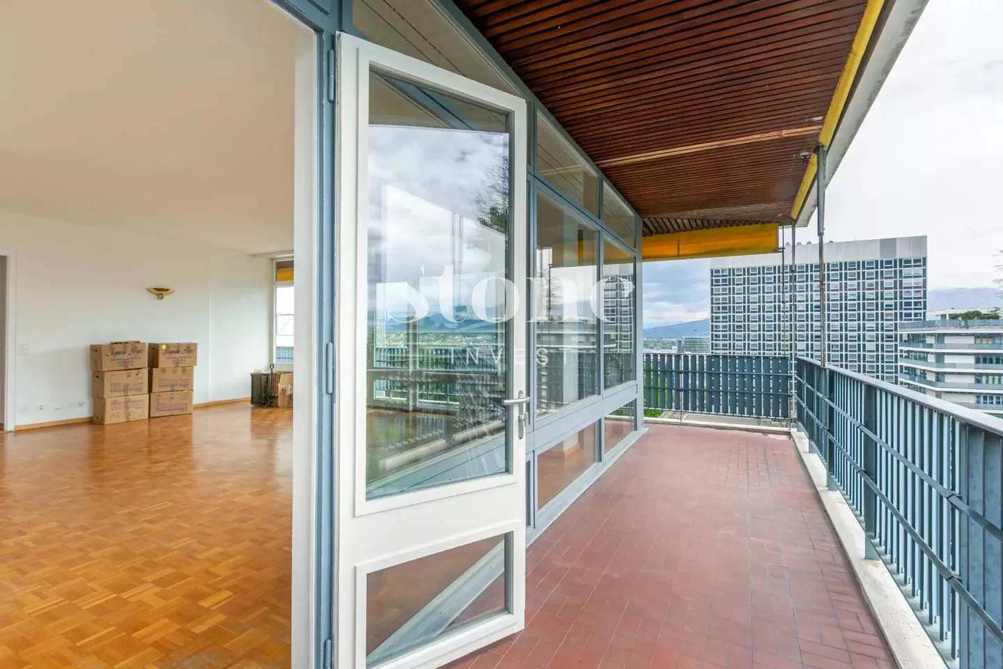 Appartamento con vista panoramica sul lago e montagne + PISCINA - Foto 9 di 12