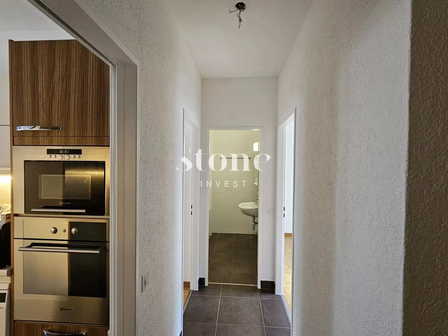 4 ROOMS REFRESHED IN THE HEART OF PAQUIS - Photo 2 of 7