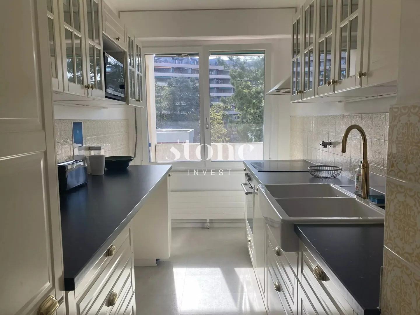 Appartement Charmant avec Vue - Photo 2 sur 13