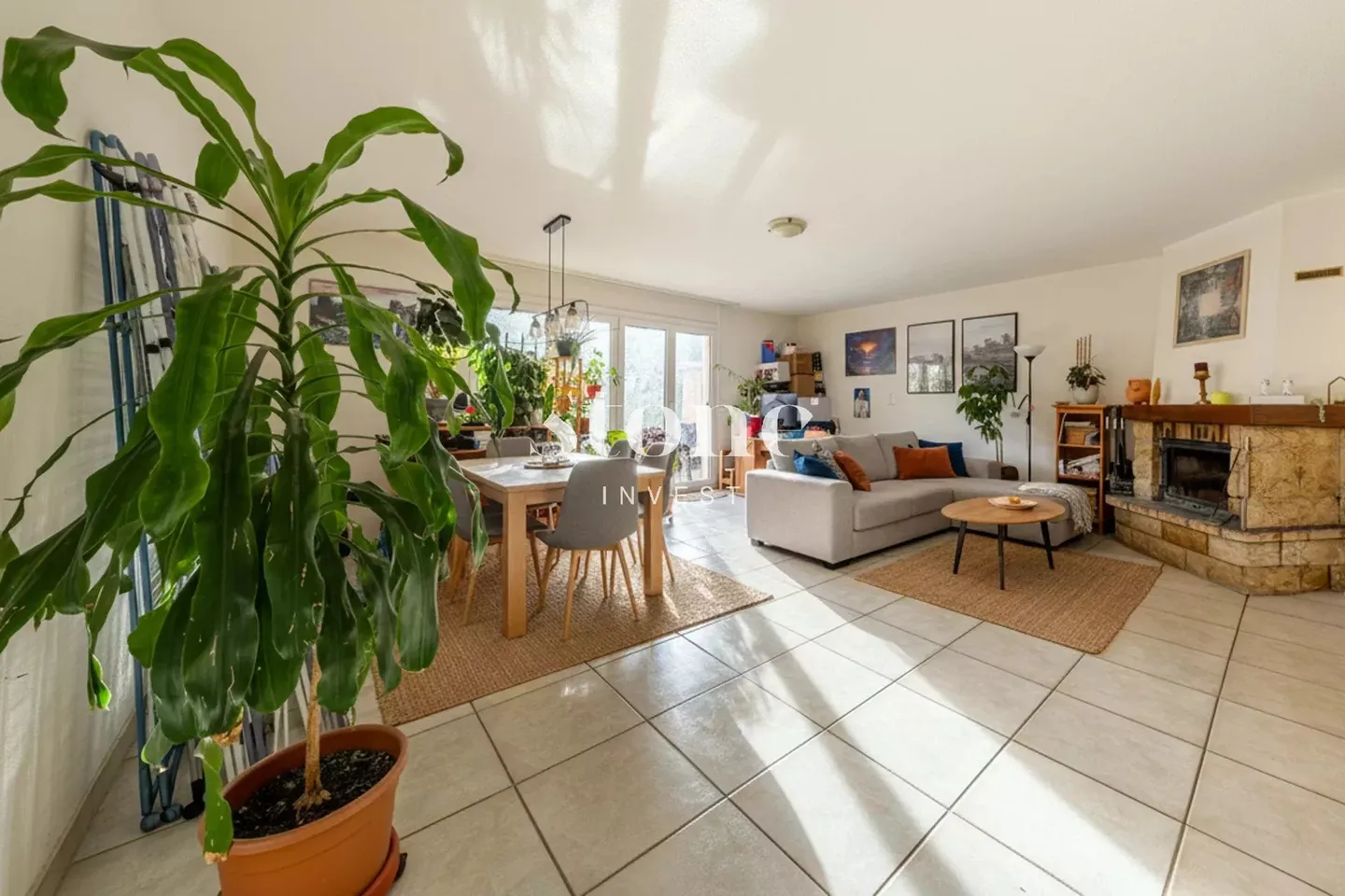 Spacious 6-bedroom house with garden in Bogis-Bossey - Photo 1 of 12