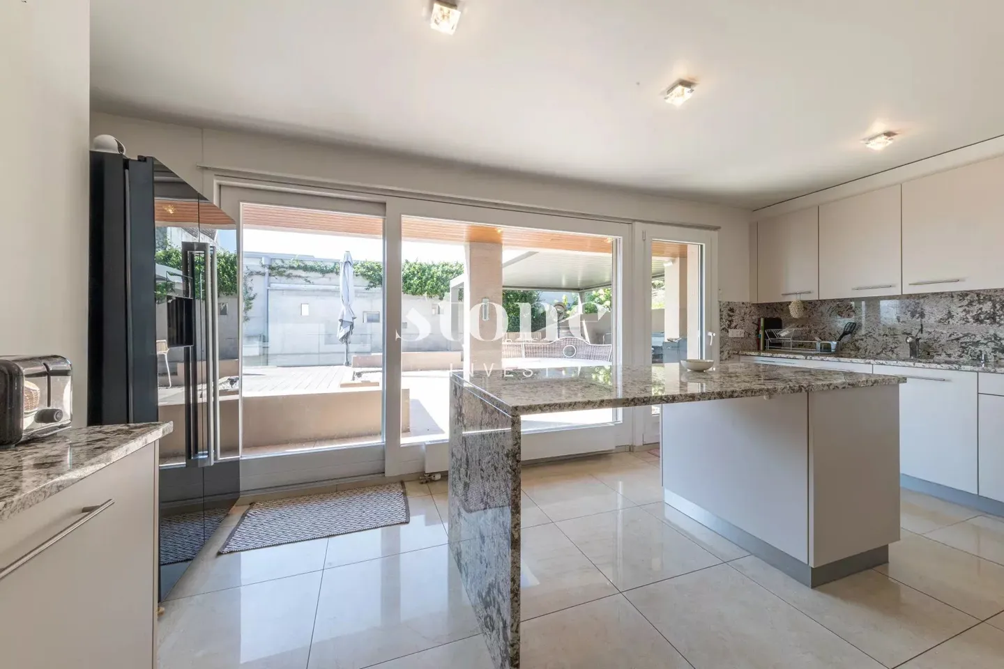 villa eccezionale di 230m2 con vista sul lago e sulle Alpi - Foto 7 di 12