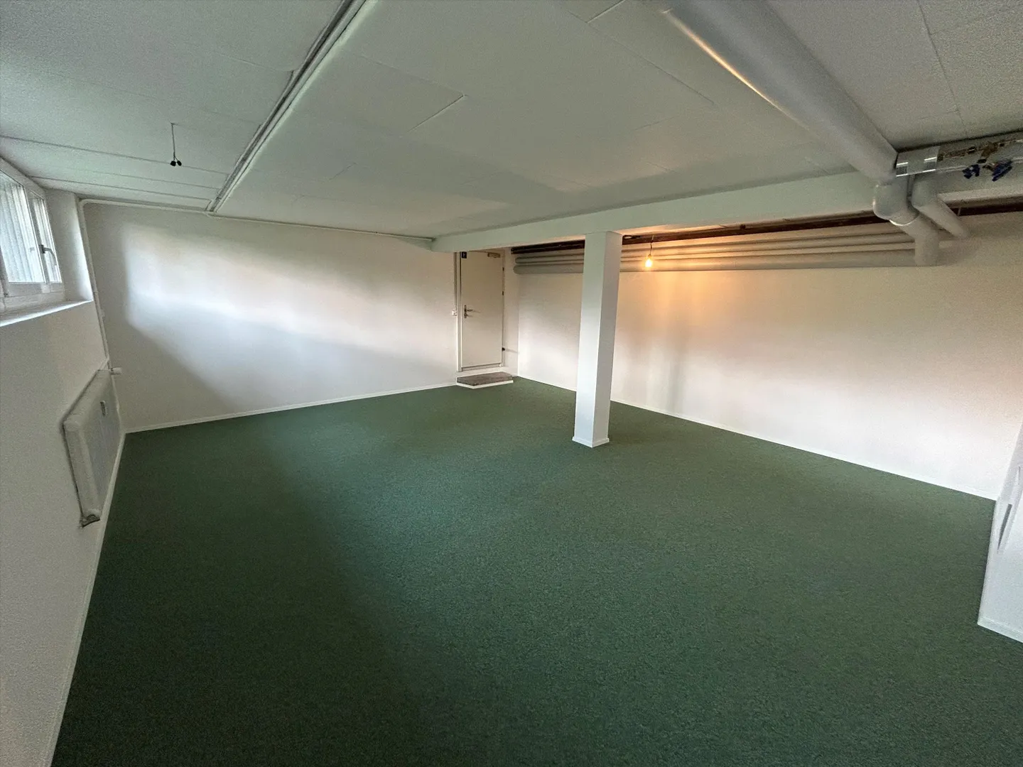 Salle de bricolage à Thun - Photo 4 sur 4