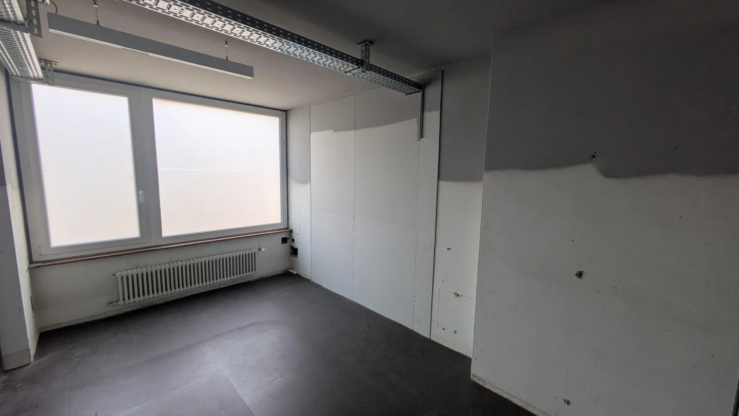 13m2 Storage Room Zurich - Birmensdorferstrasse 20 - Photo 4 of 8