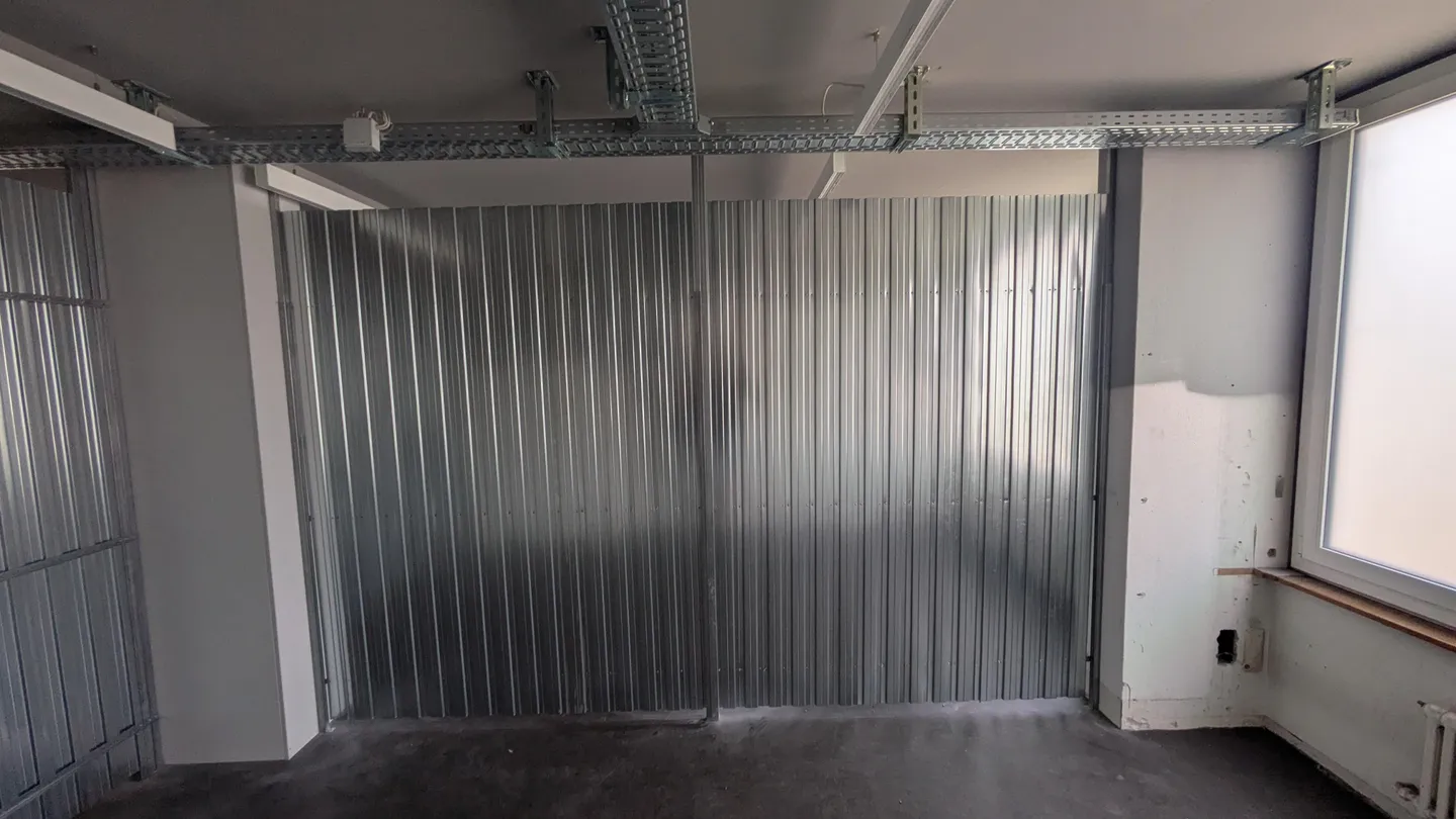 13m2 Storage Room Zurich - Birmensdorferstrasse 20 - Photo 2 of 8