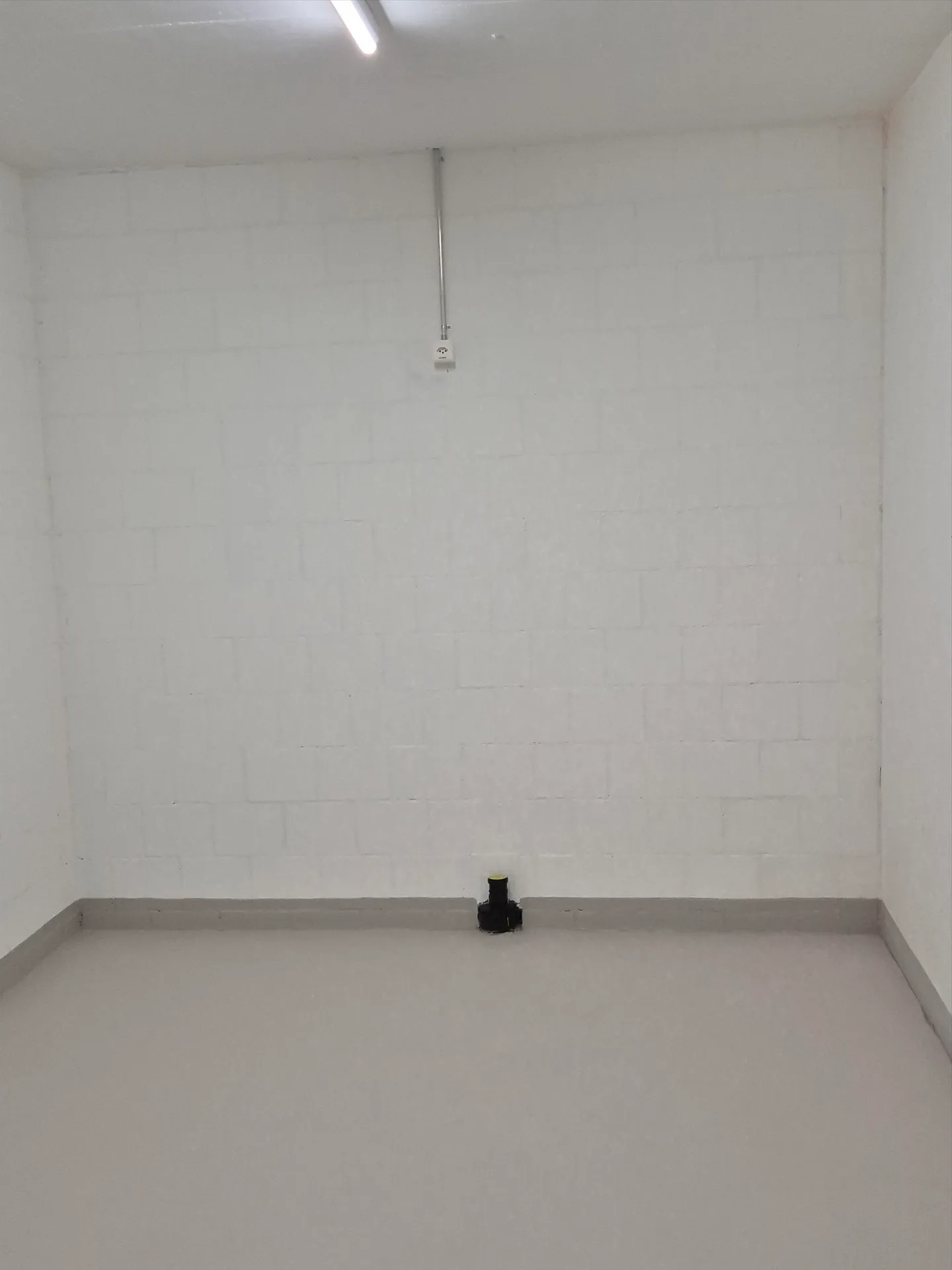 Bastelraum für Hobbyisten - Foto 1 von 1