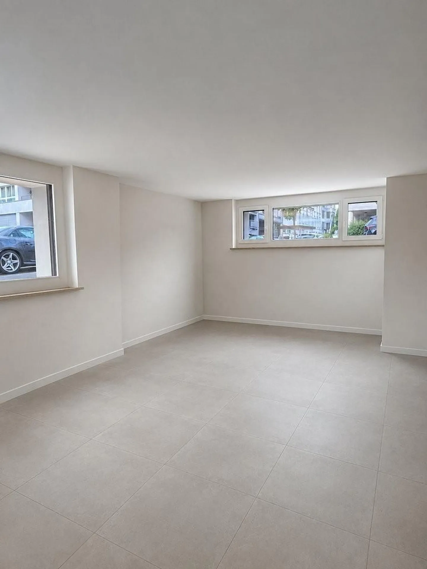 Modern Studio / Office in a Central Location - Photo 2 of 6