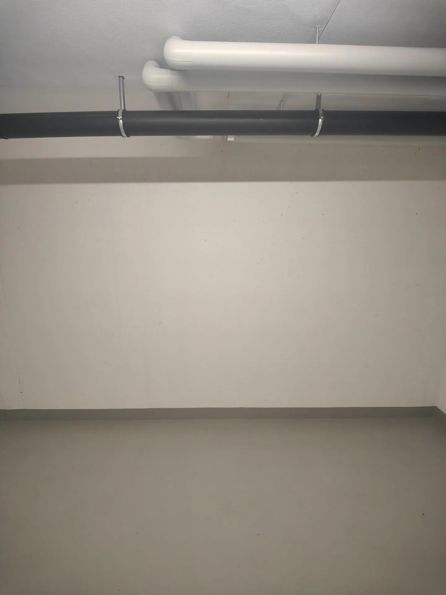11.83m2 Magazzino Neuendorf - Dorfstrasse 37/37a - Foto 3 di 9