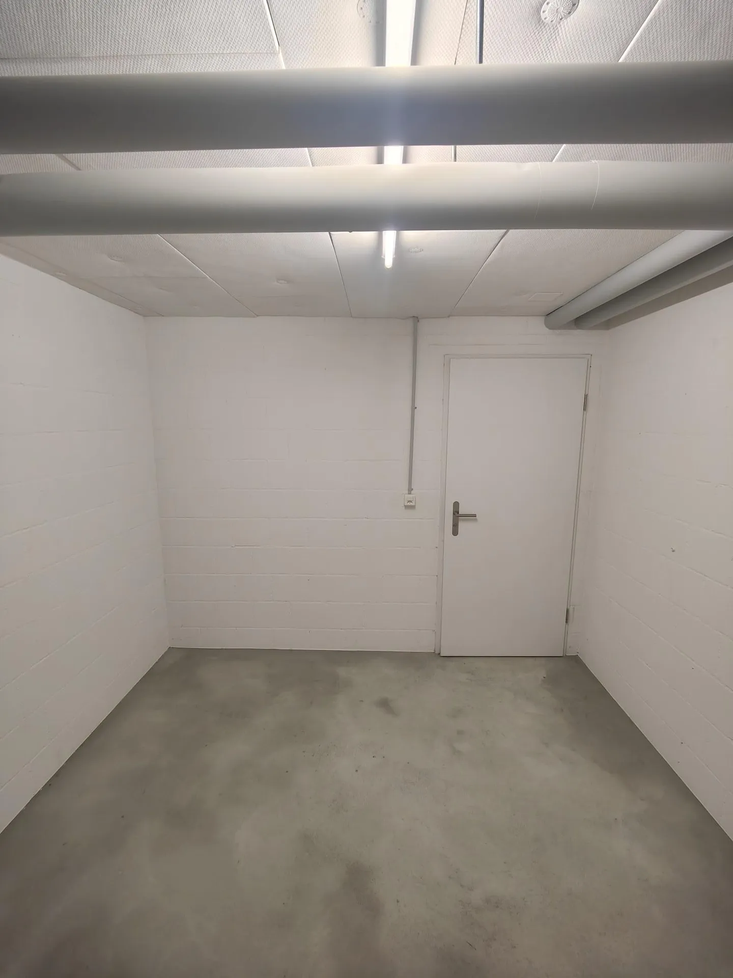 9.5m2 Magazzino Neuendorf - Dorfstrasse 37/37a - Foto 1 di 9