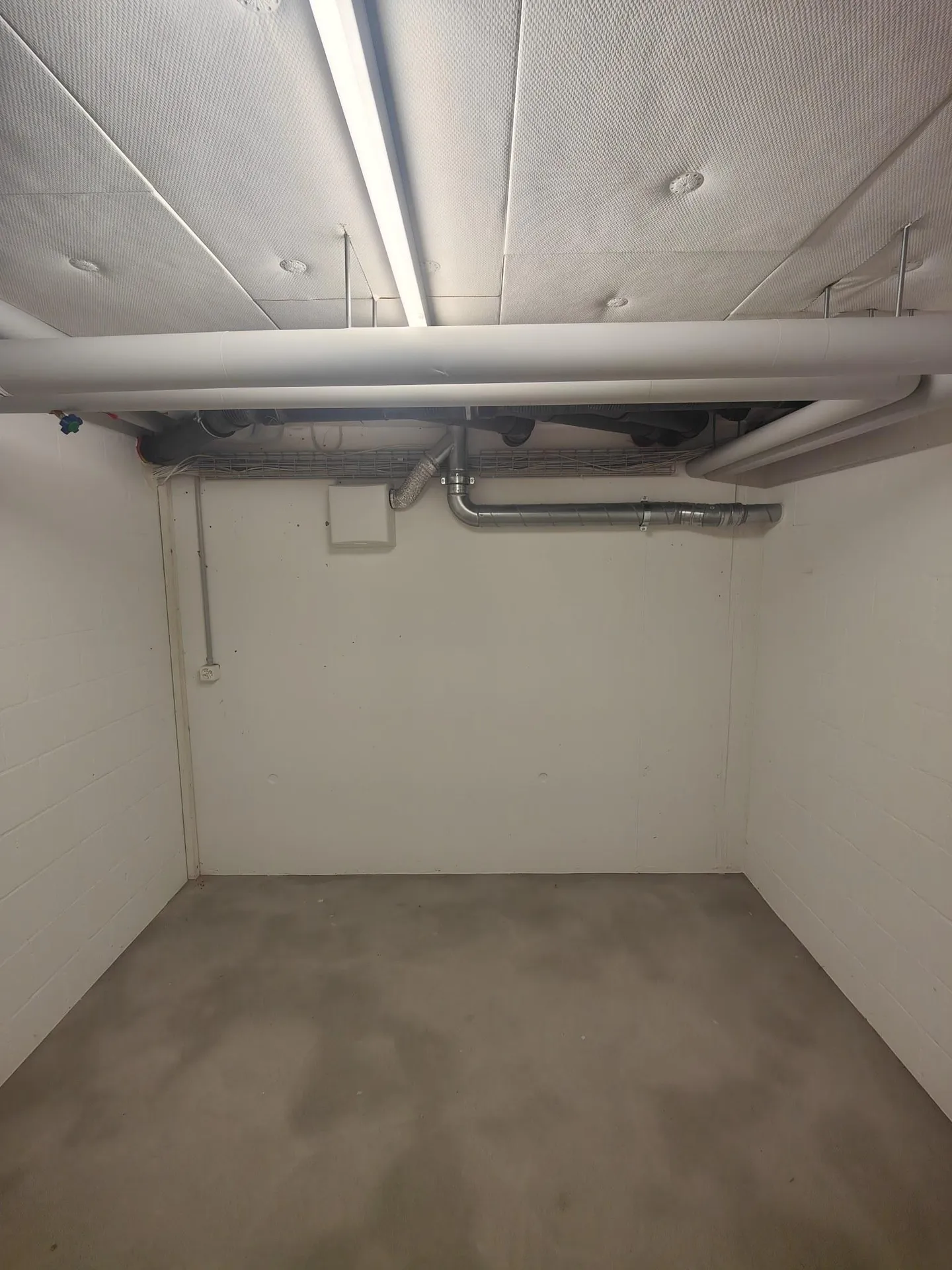 9.5m2 Magazzino Neuendorf - Dorfstrasse 37/37a - Foto 5 di 9