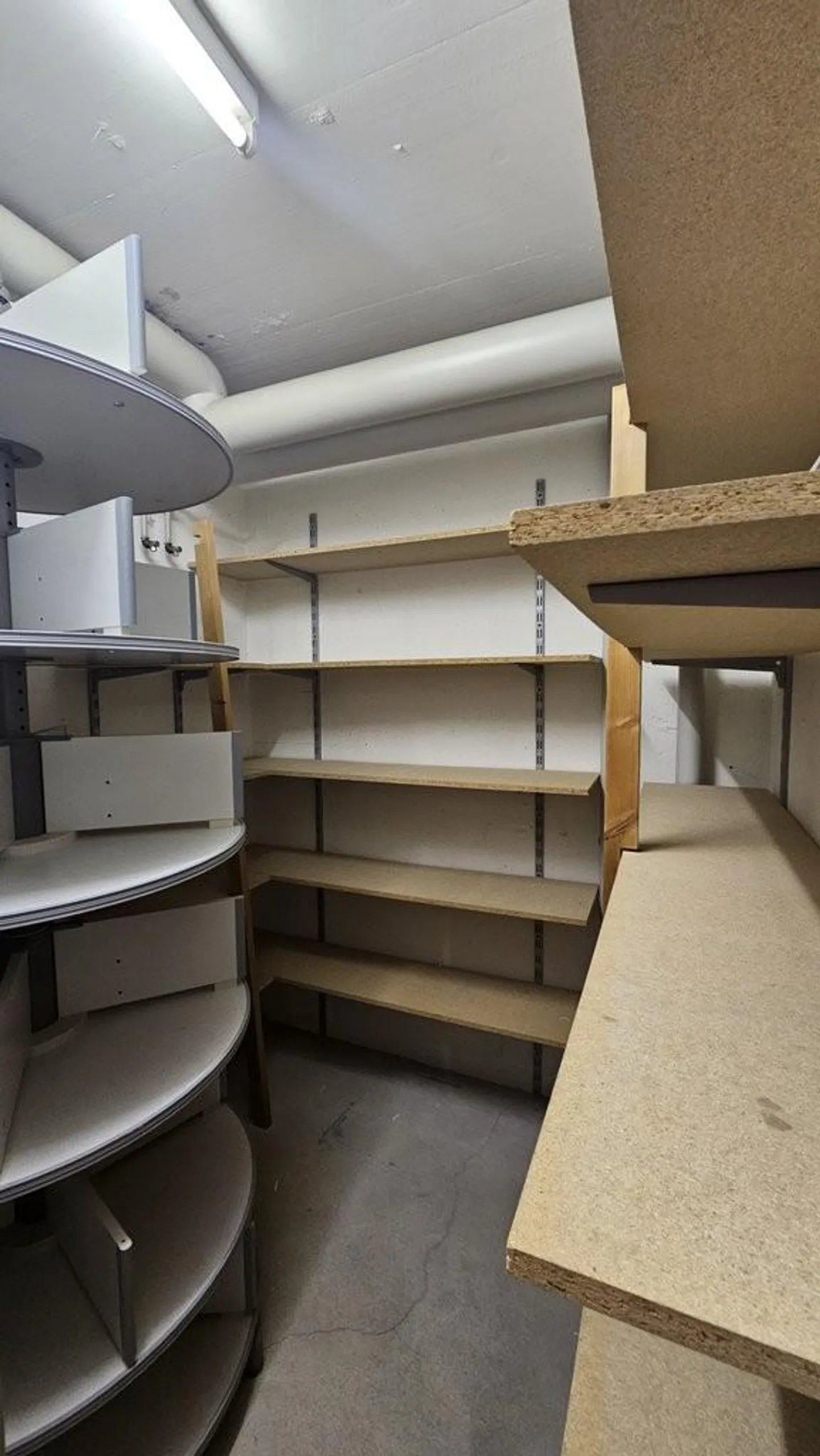 3m2 Archiv oder Abstellraum zentrumsnah in Zug - Foto 2 di 2
