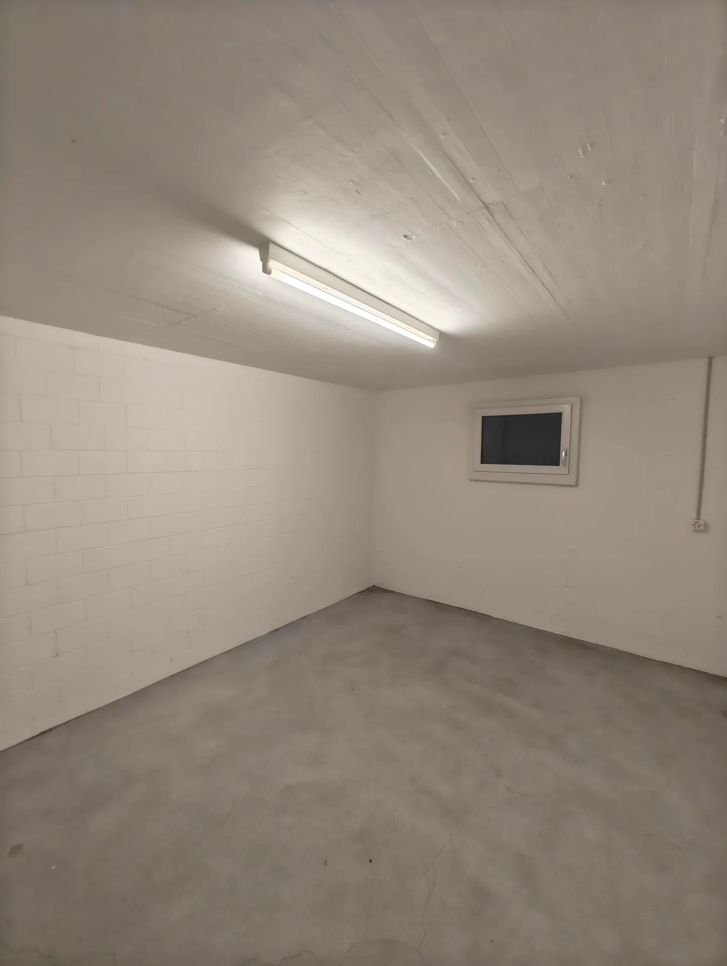 16m2 Storage Room Bülach - Zürichstrasse 52 - Photo 6 of 9