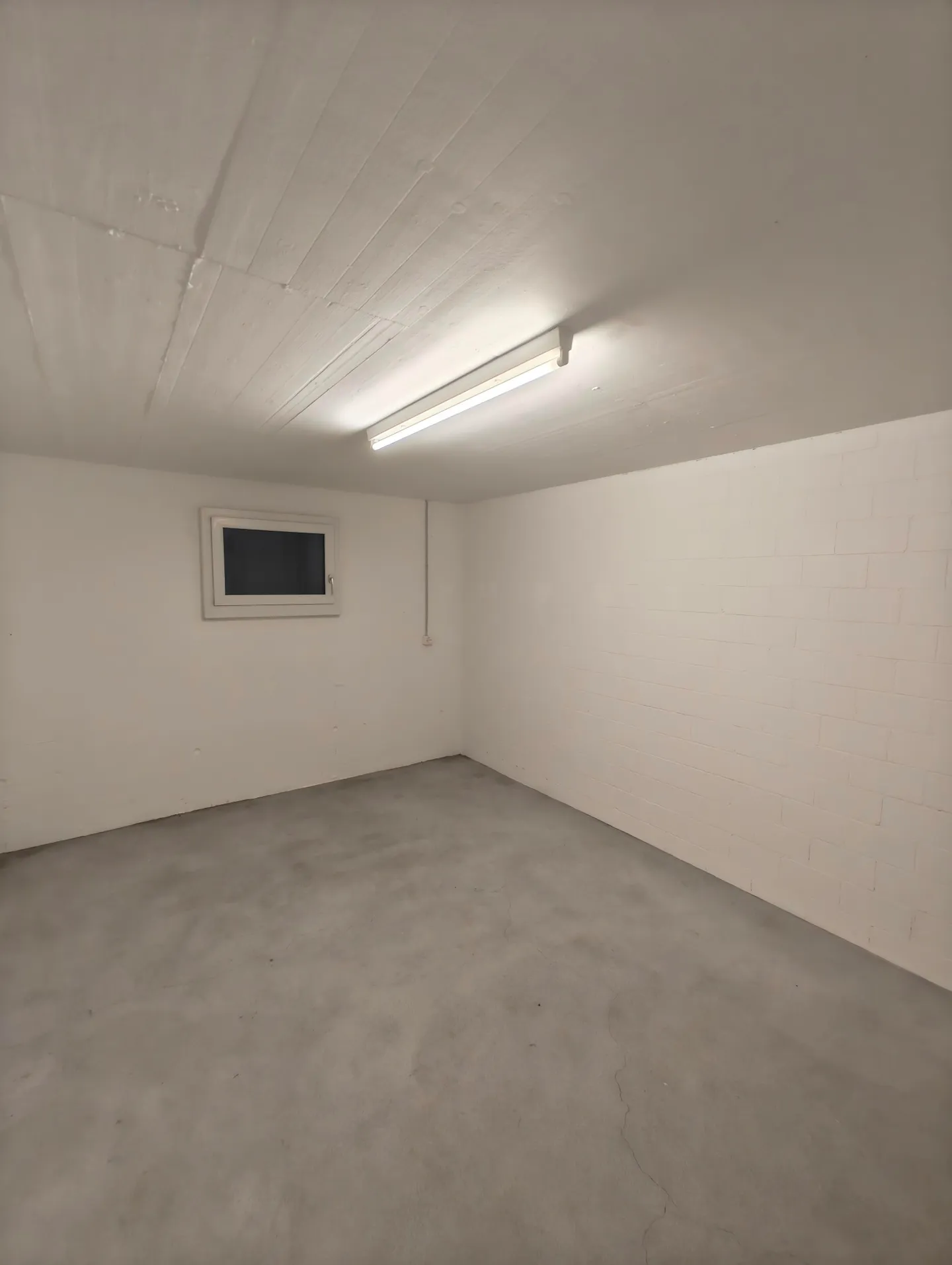 16m2 Storage Room Bülach - Zürichstrasse 52 - Photo 4 of 9