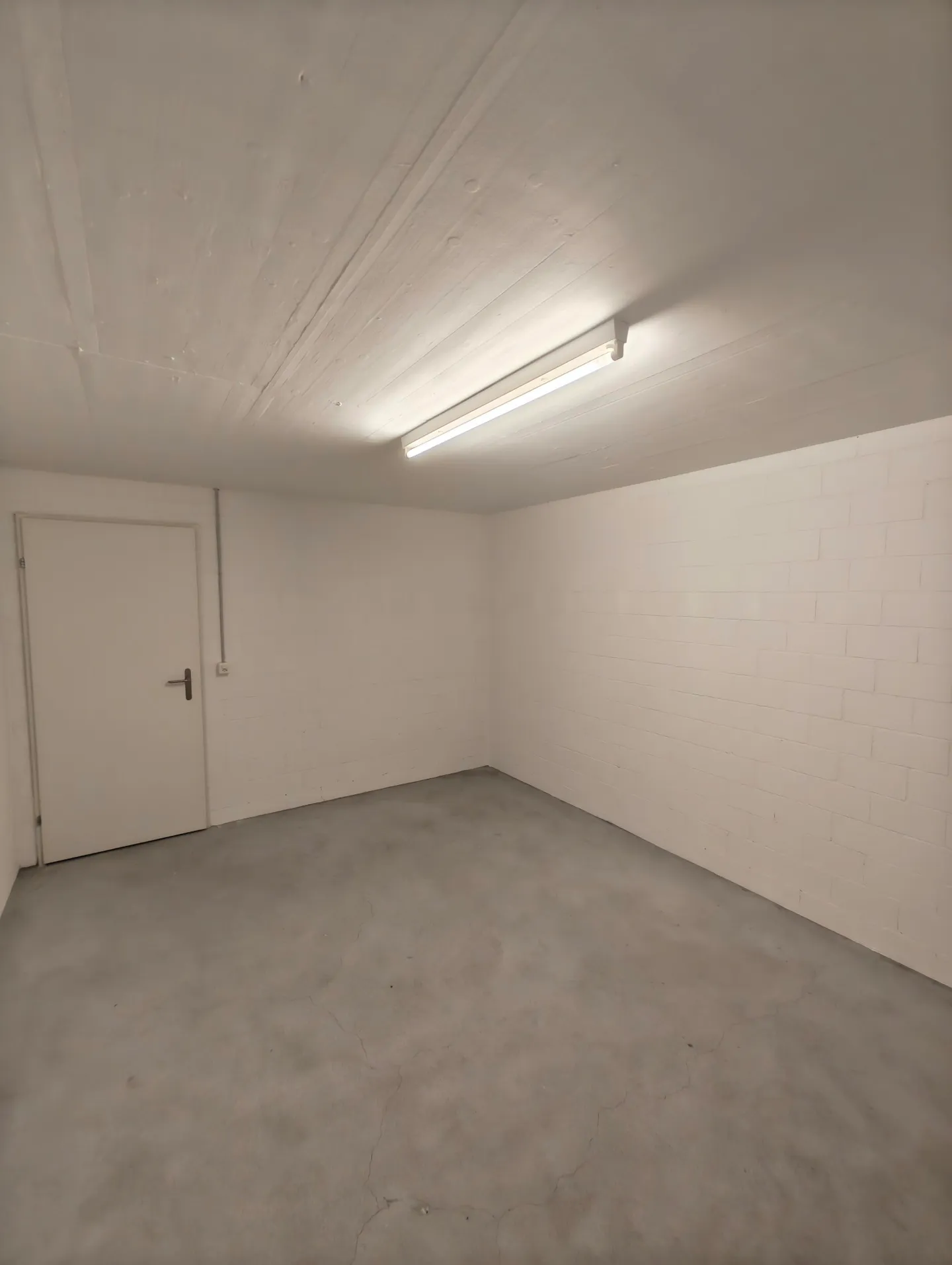 16m2 Storage Room Bülach - Zürichstrasse 52 - Photo 8 of 9