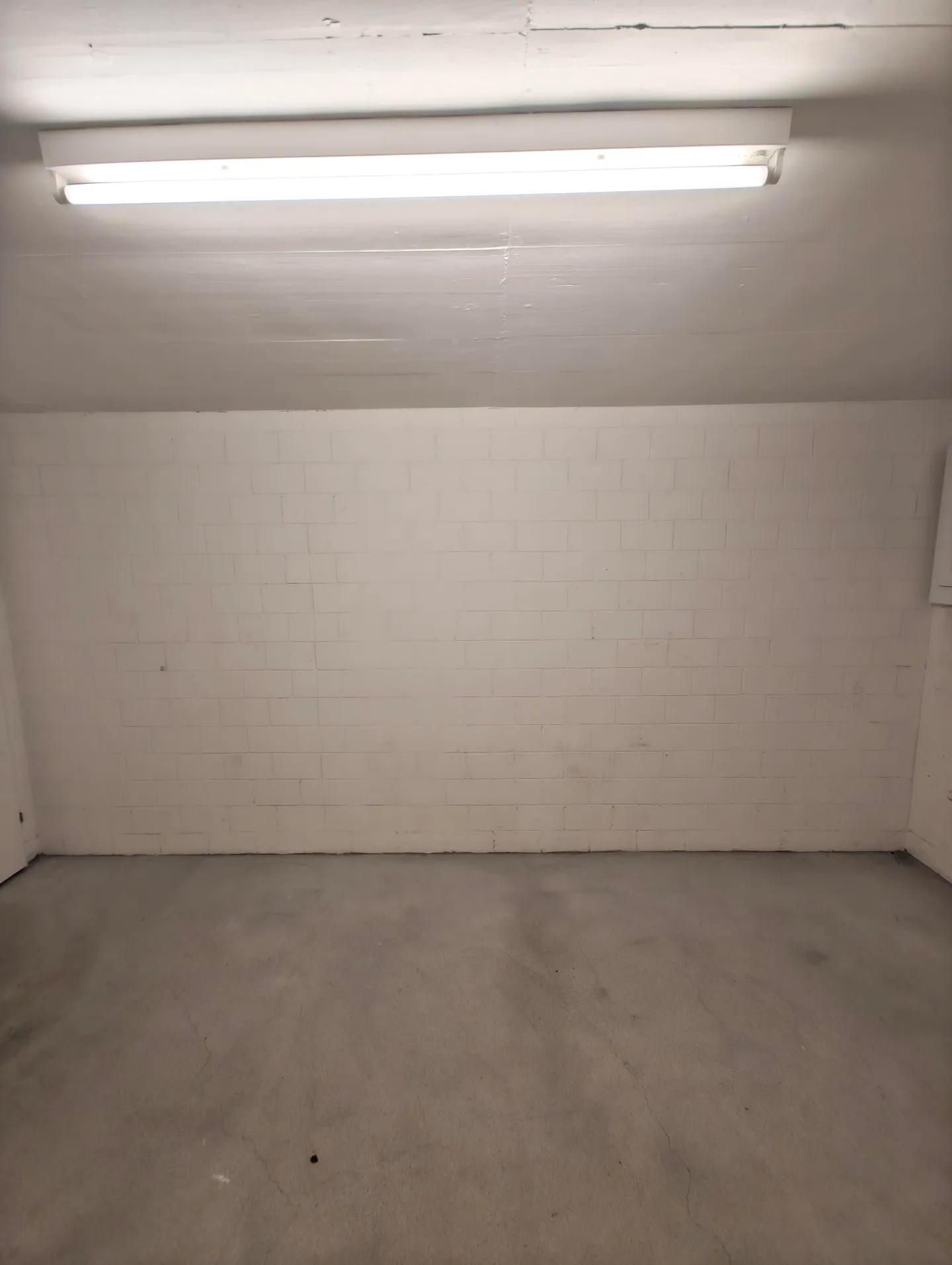 13m2 Storage Room Bülach - Zürichstrasse 52 - Photo 3 of 9